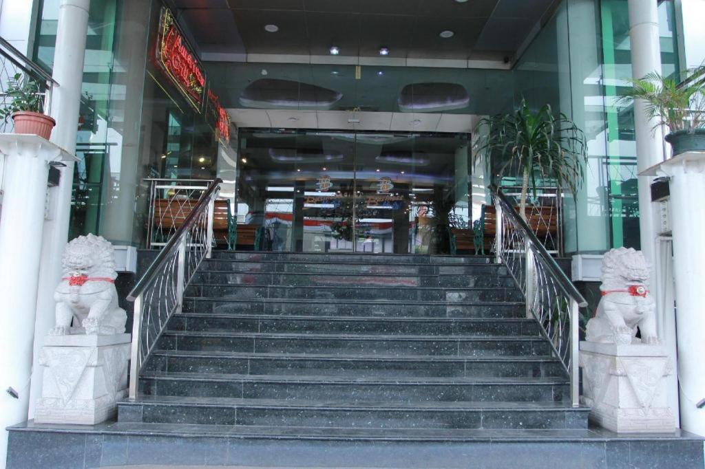 Hotel Business Tomang 3*