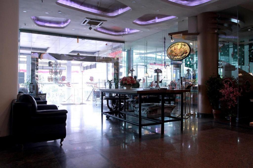 Business Tomang Hotel Jakarta
