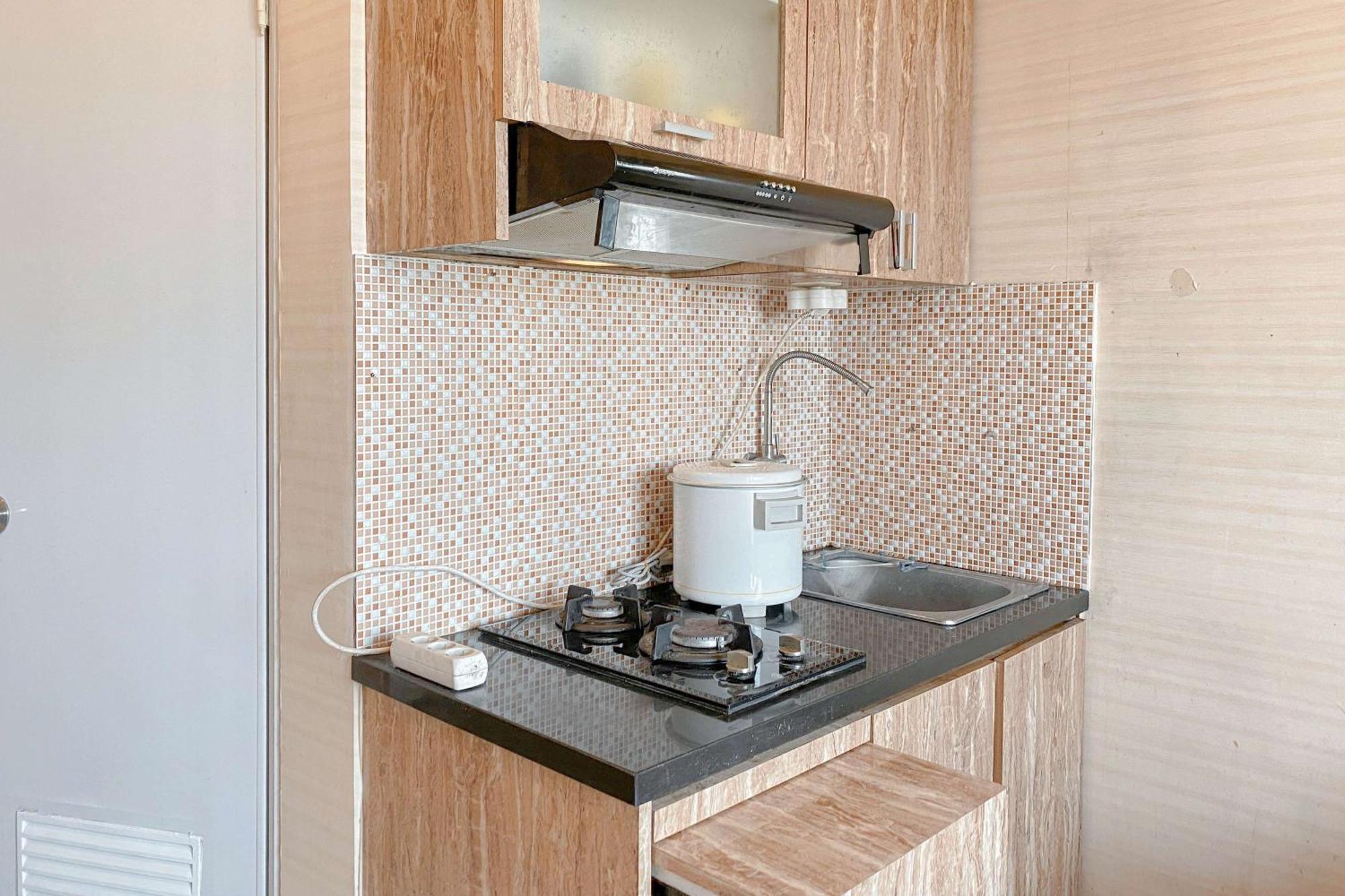 Apartment Cozy Living 2br Pramuka Near Mall By Travelio