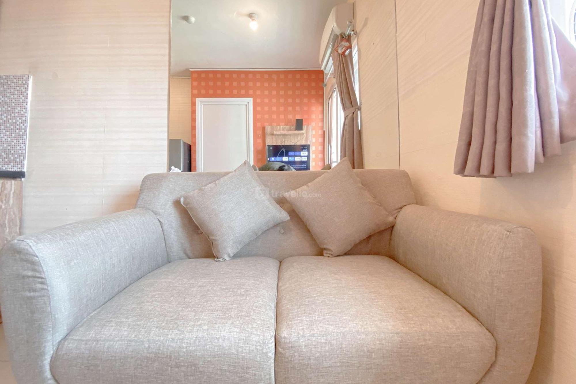 Cozy Living 2br Pramuka Near Mall By Travelio * Jakarta