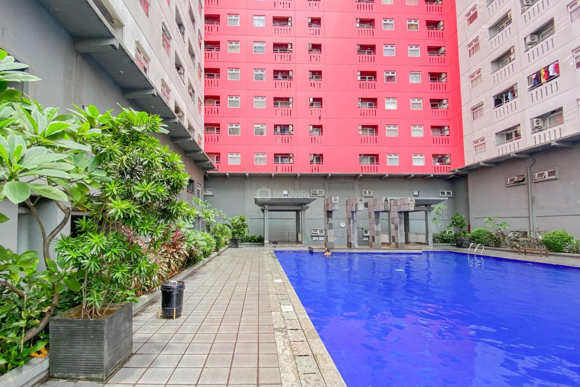 Apartment Cozy Living 2br Pramuka Near Mall By Travelio Jakarta