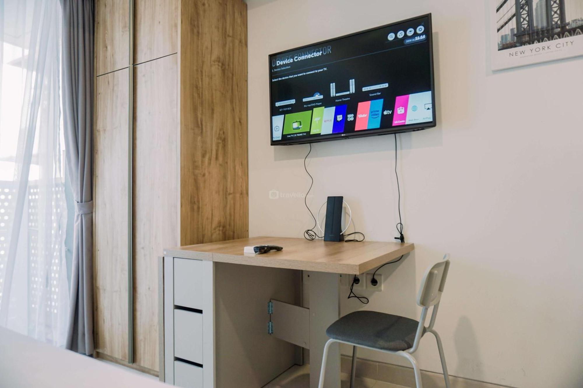 Homey And Warm At West Vista By Travelio Jakarta