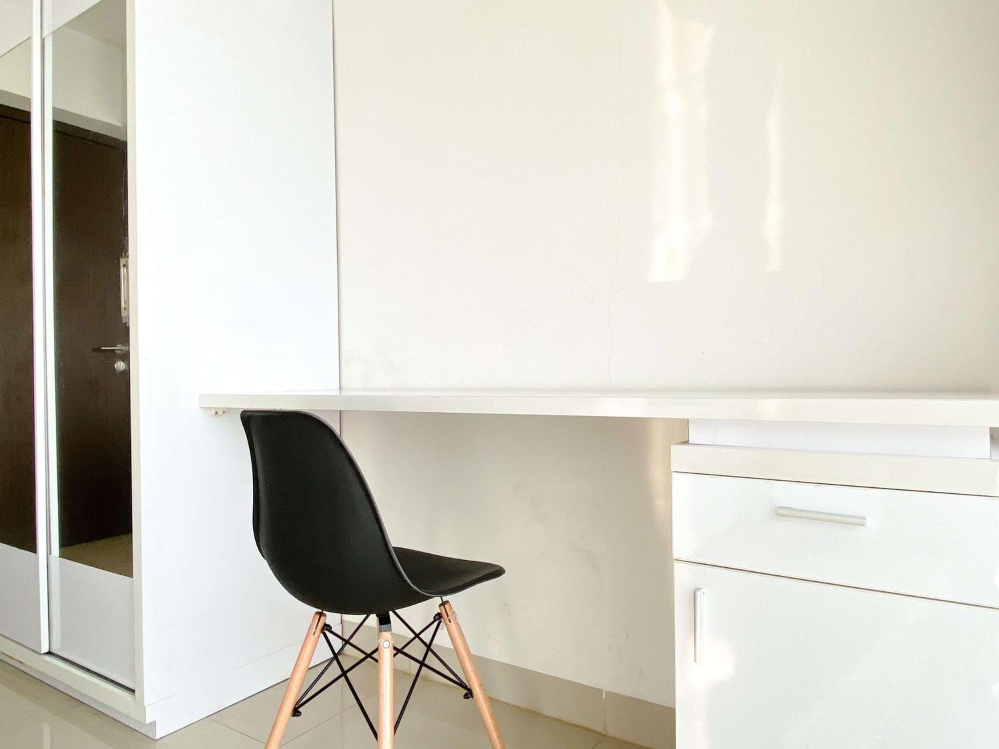 Comfort And Homey 2br At H By Travelio