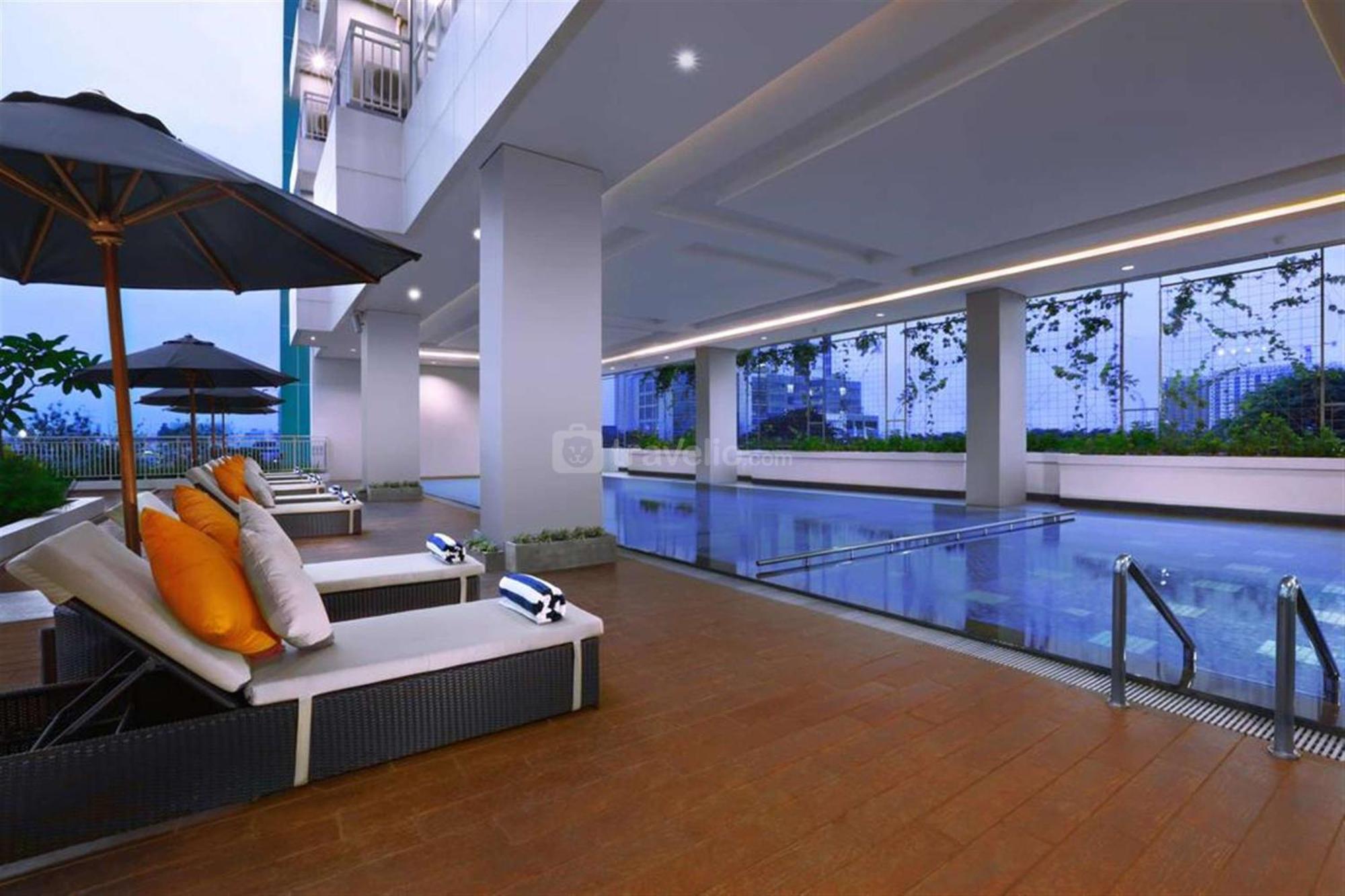 Apartemen Comfort And Homey 2br At H By Travelio