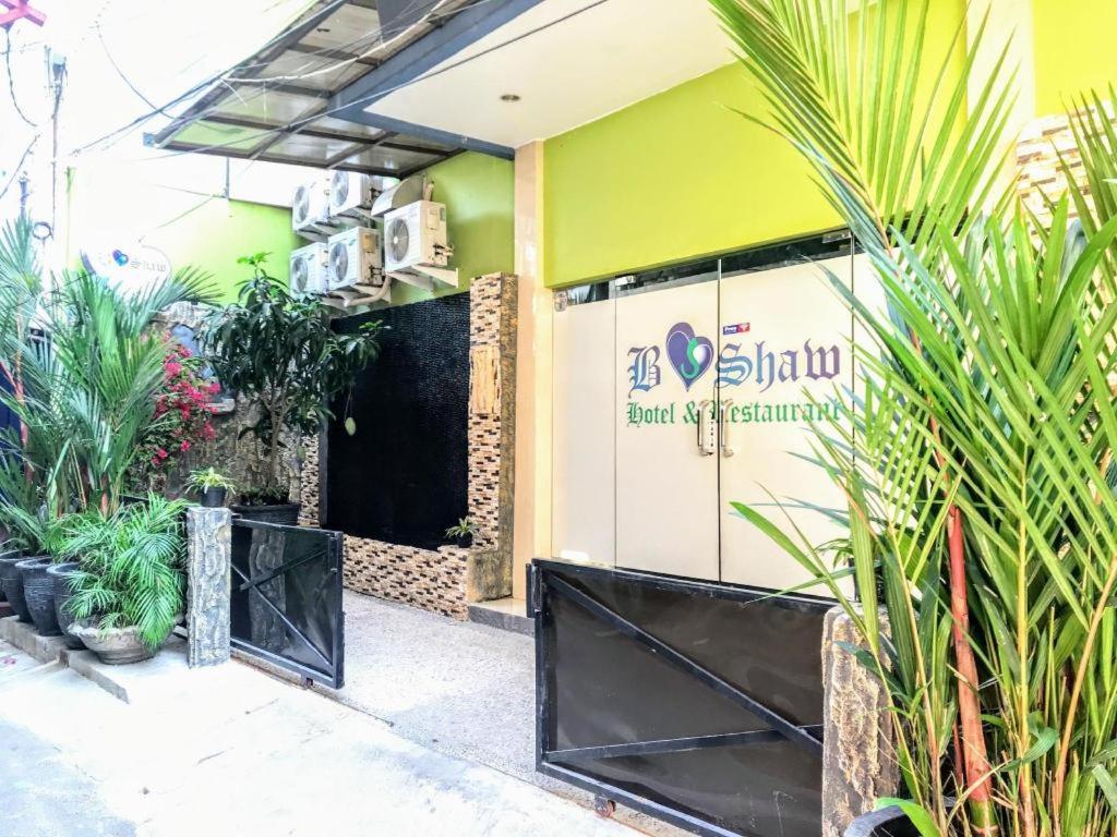 Hotel B Shaw 2*