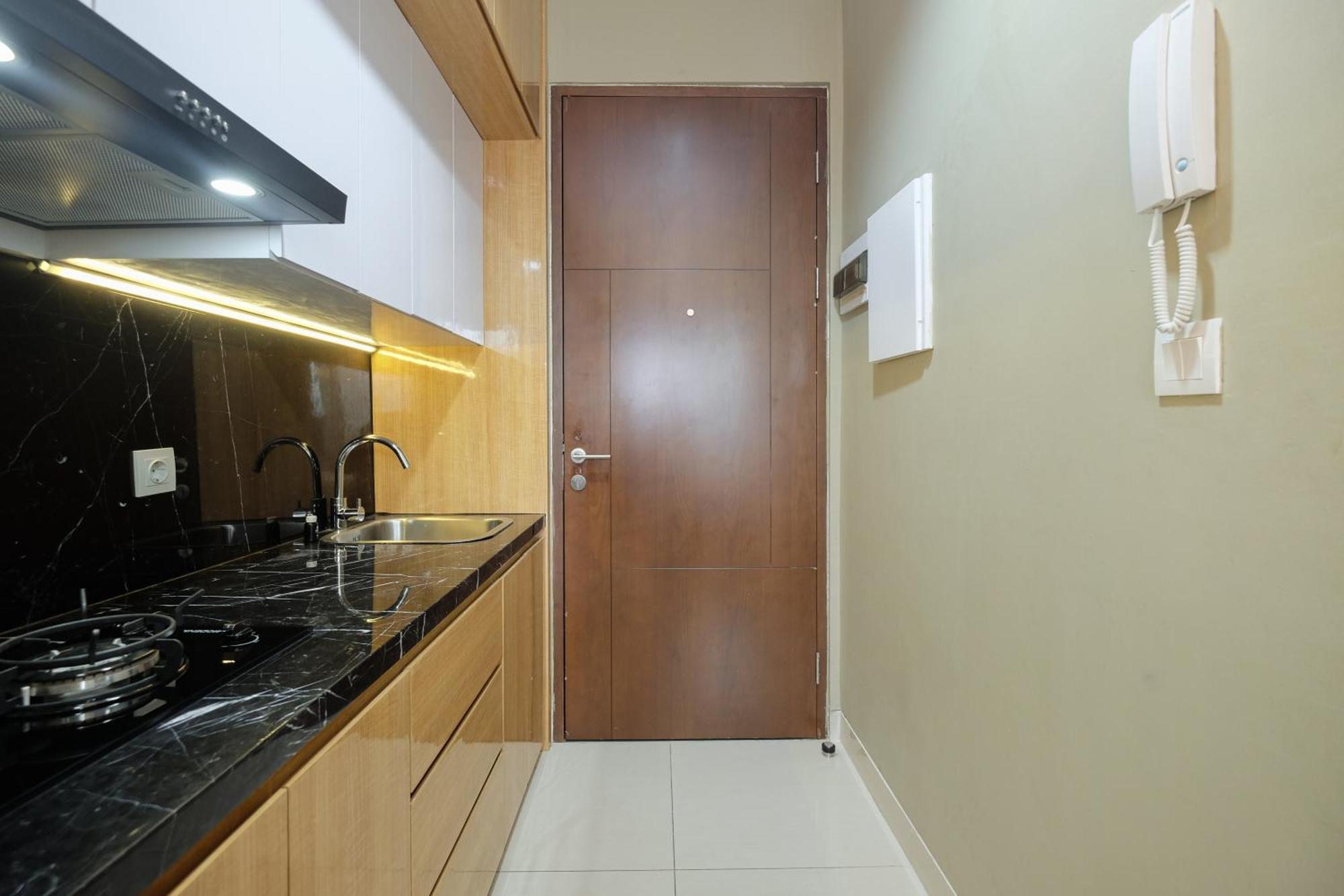 Apartment Great Location At The Newton Ciputra World 2 By Travelio Jakarta