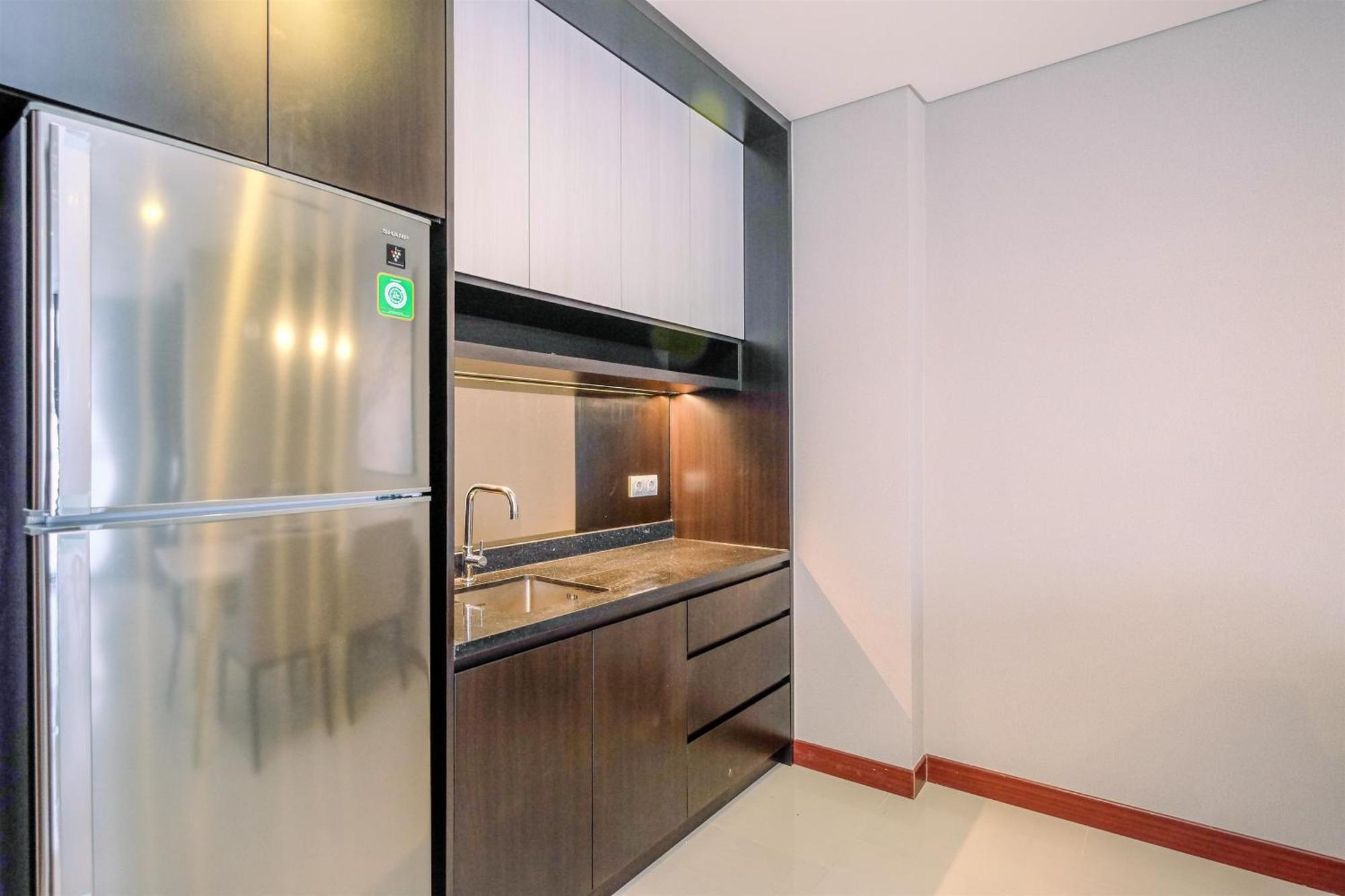 Apartemen Brand New 2br At The Kencana By Travelio