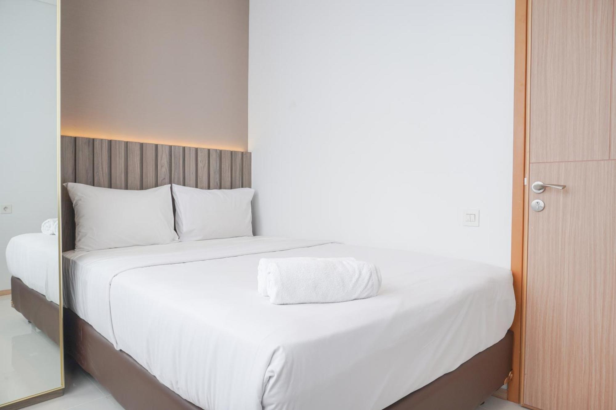 Comfort And Modern Look 2br At 26th Floor Samara By Travelio Jakarta