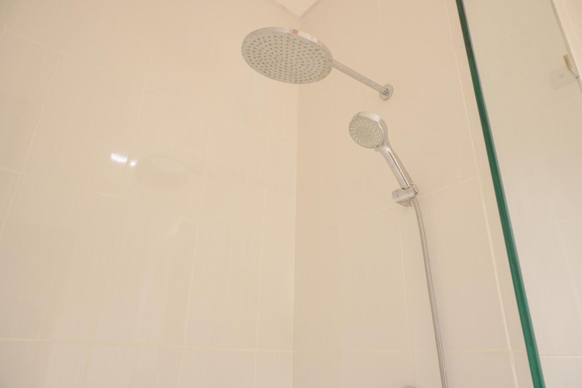 Apartment Comfort And Modern Look 2br At 26th Floor Samara By Travelio Jakarta