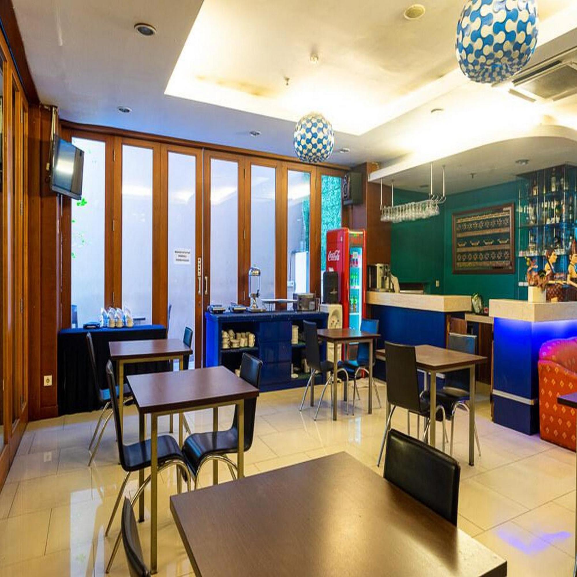 Hotel Reddoorz At Blue Pacific Blok M