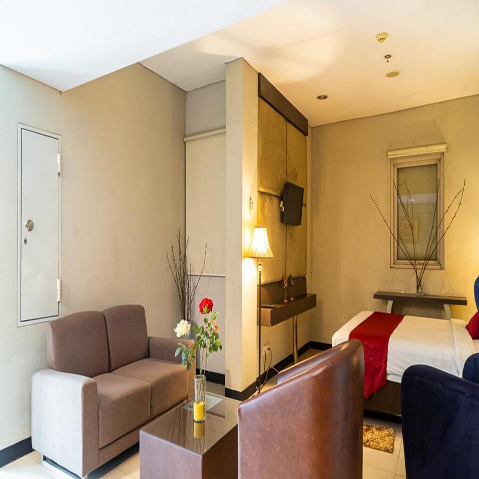 Hotel Reddoorz At Blue Pacific Blok M Jakarta