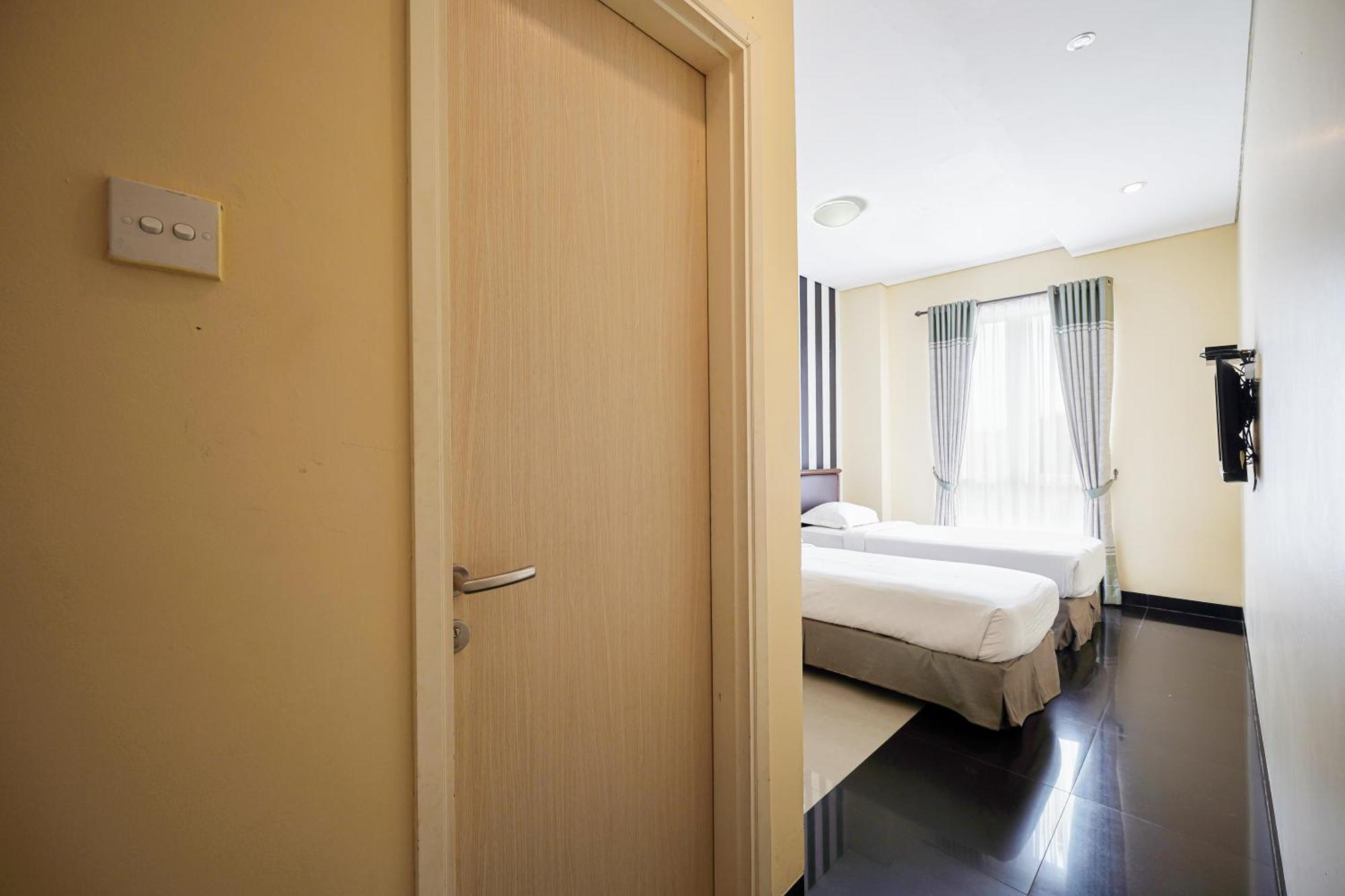 Multi 88 Syariah Hotel Jakarta