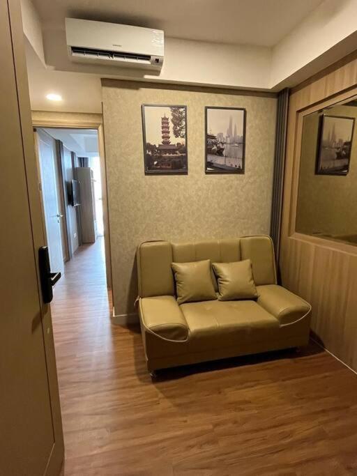 Shanghai Gold Coast Netflix Sofabed * Jakarta