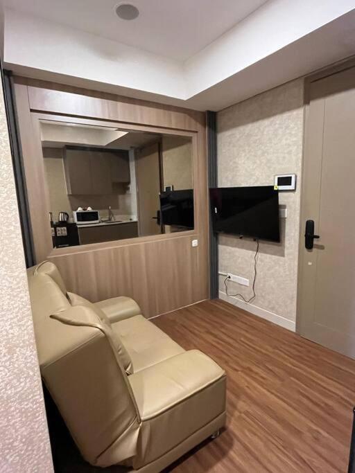 Apartemen Shanghai Gold Coast Netflix Sofabed Jakarta