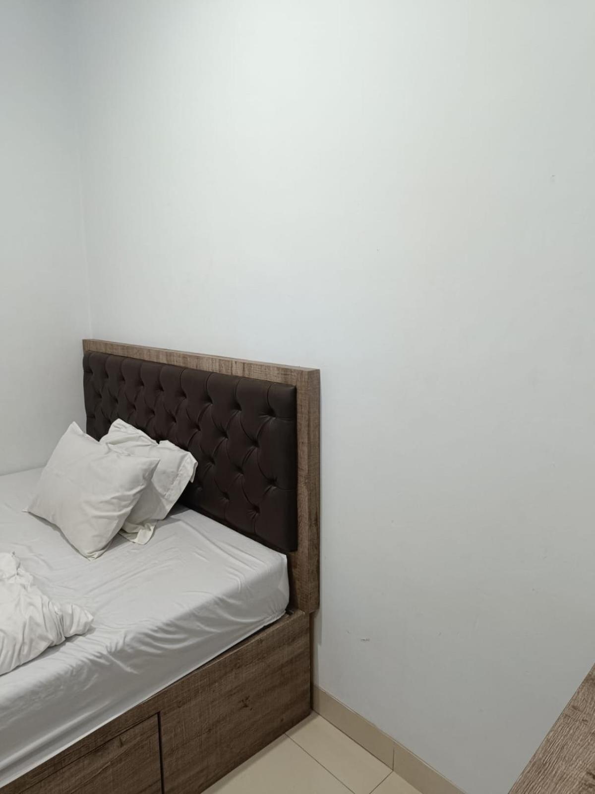 Guest house Ratana Cengkareng Syariah