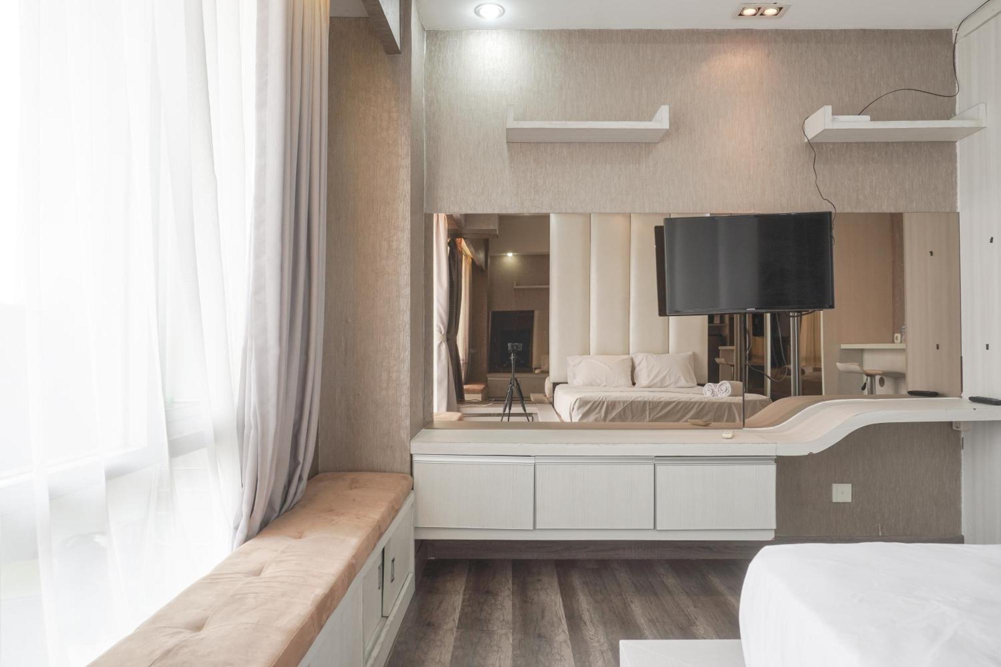 Apartment Minimalist And Cozy At Ambassade Kuningan By Travelio *