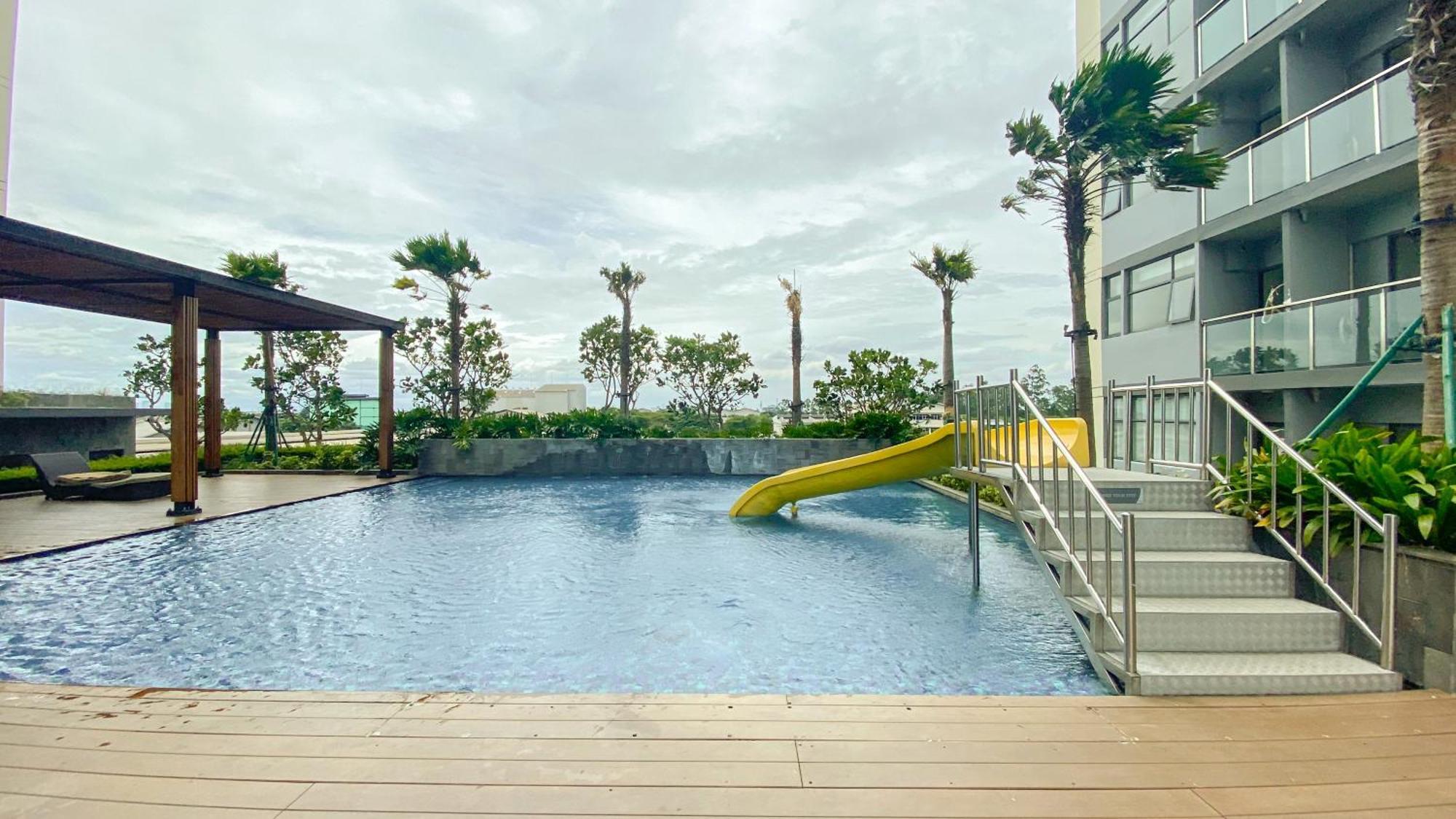 Apartment Comfort And Enjoy Living 2br At Daan Mogot By Travelio Jakarta