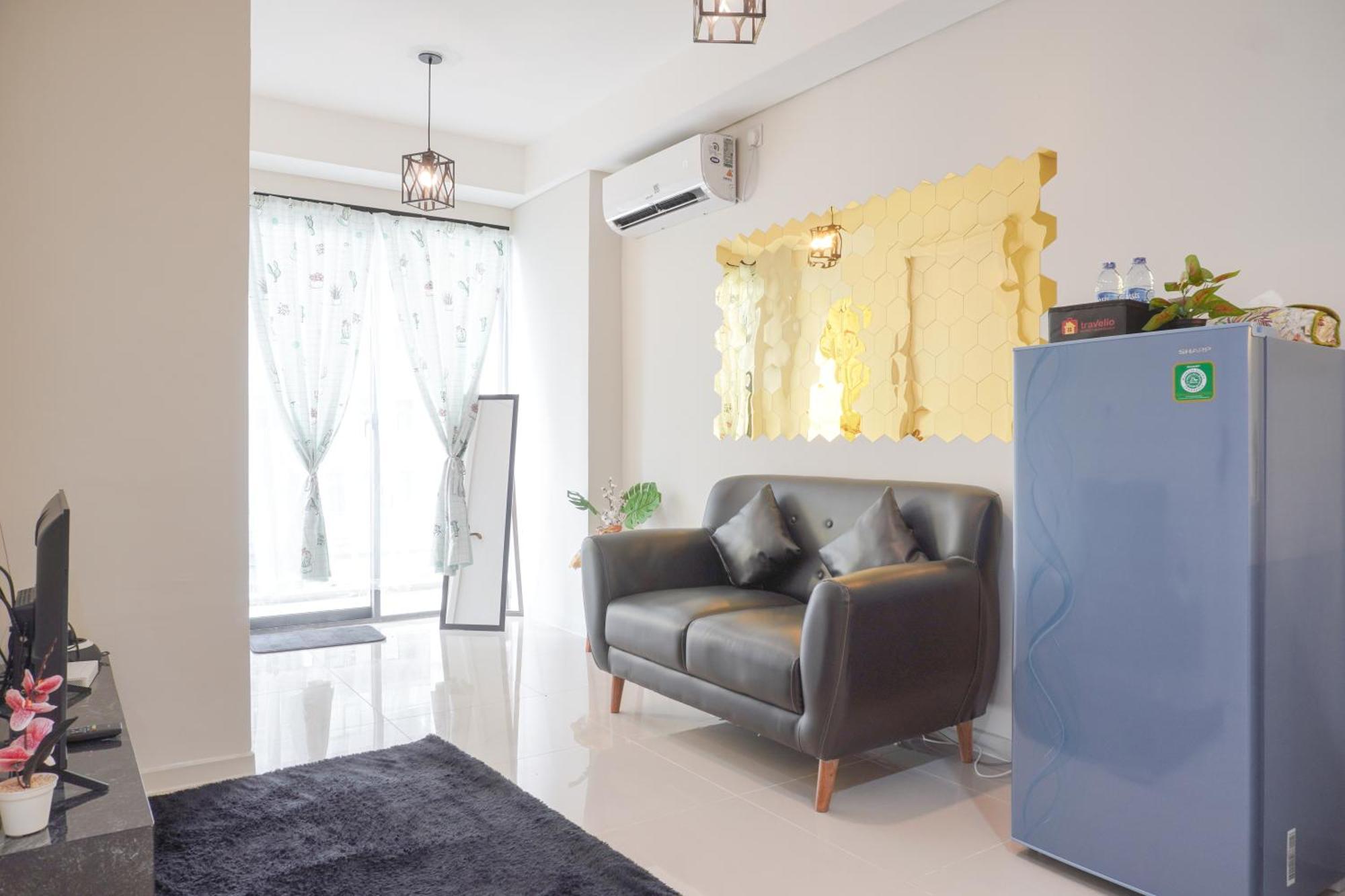 Apartment And Comfort 2br At Daan Mogot By Travelio *