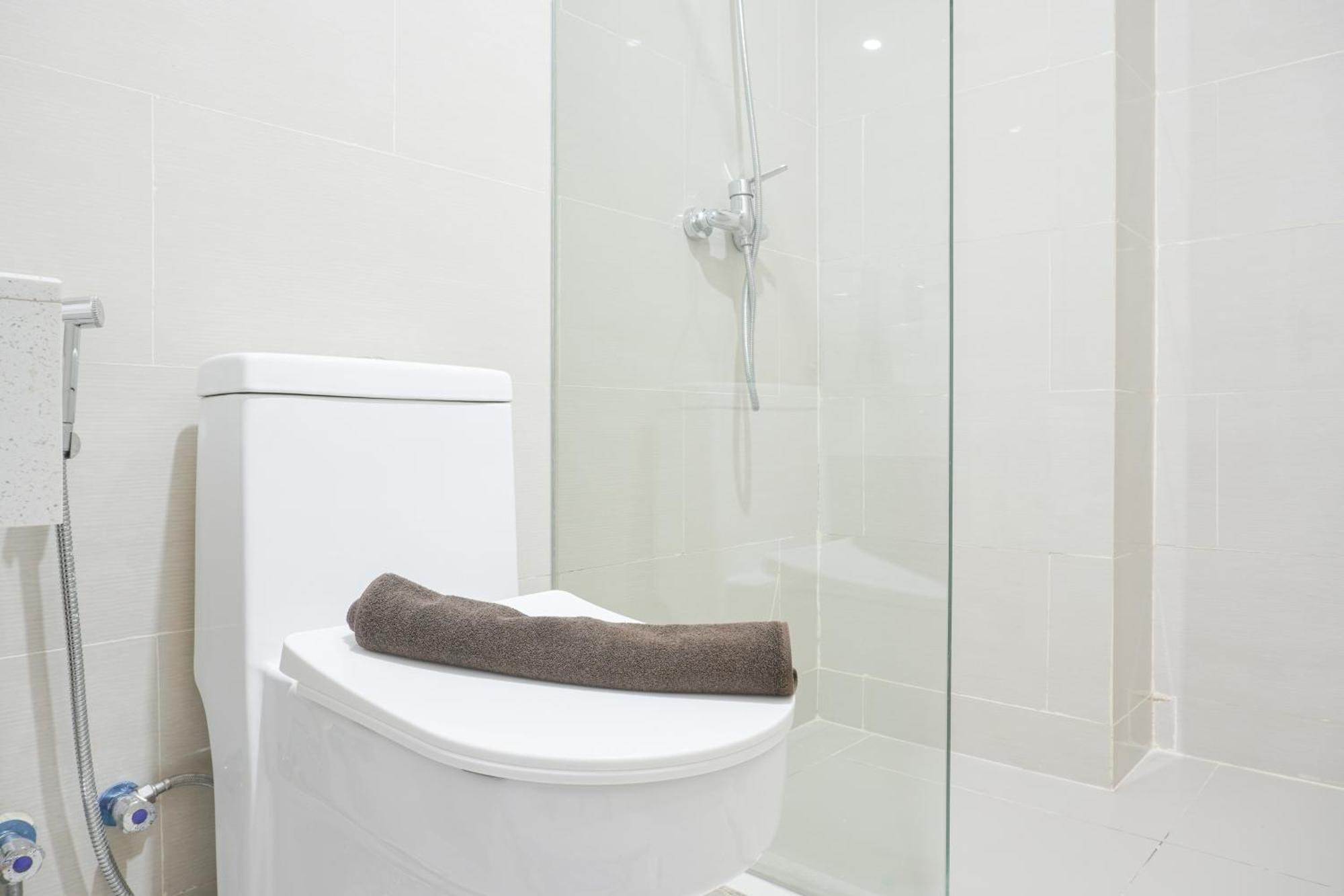 Apartment And Comfort 2br At Daan Mogot By Travelio Jakarta