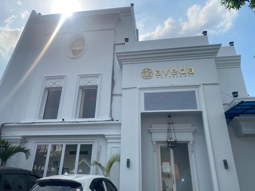 Rays * Jakarta