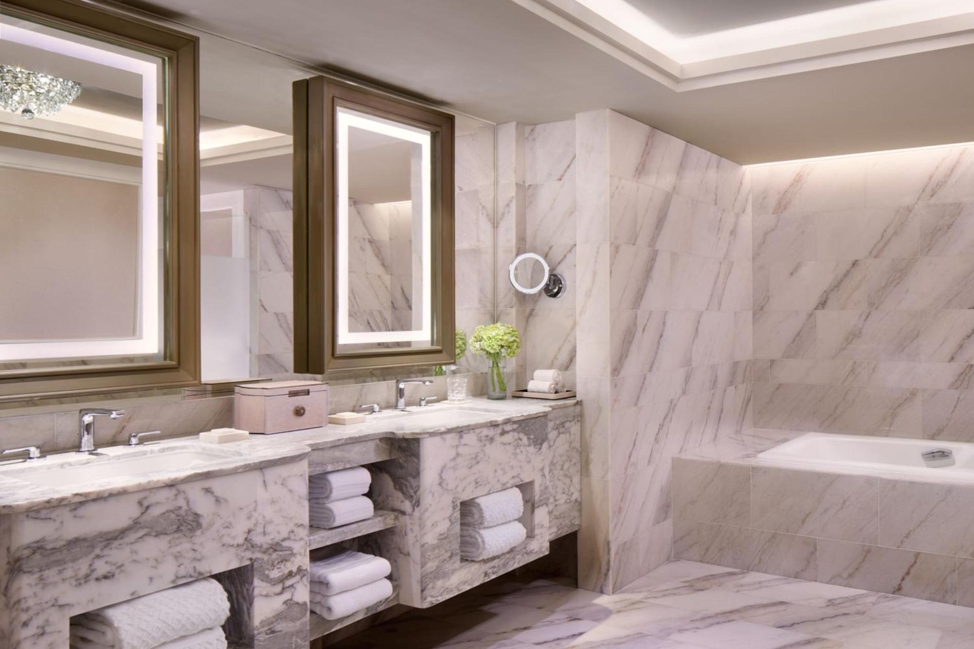 Hotel The St. Regis 5*
