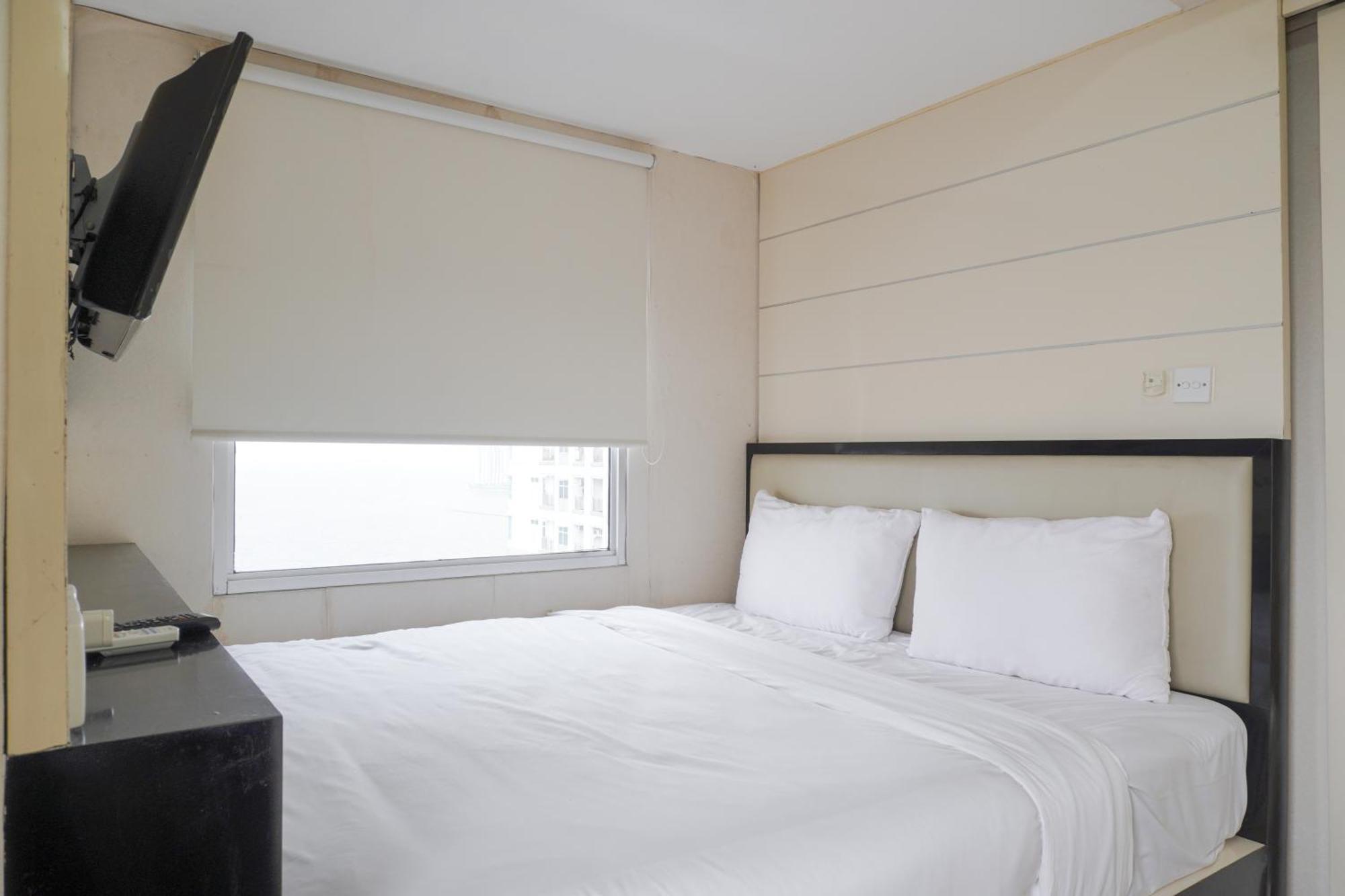 Modern And Large 2br Bay Pluit Facing Spectacular Sea View By Travelio Apartment