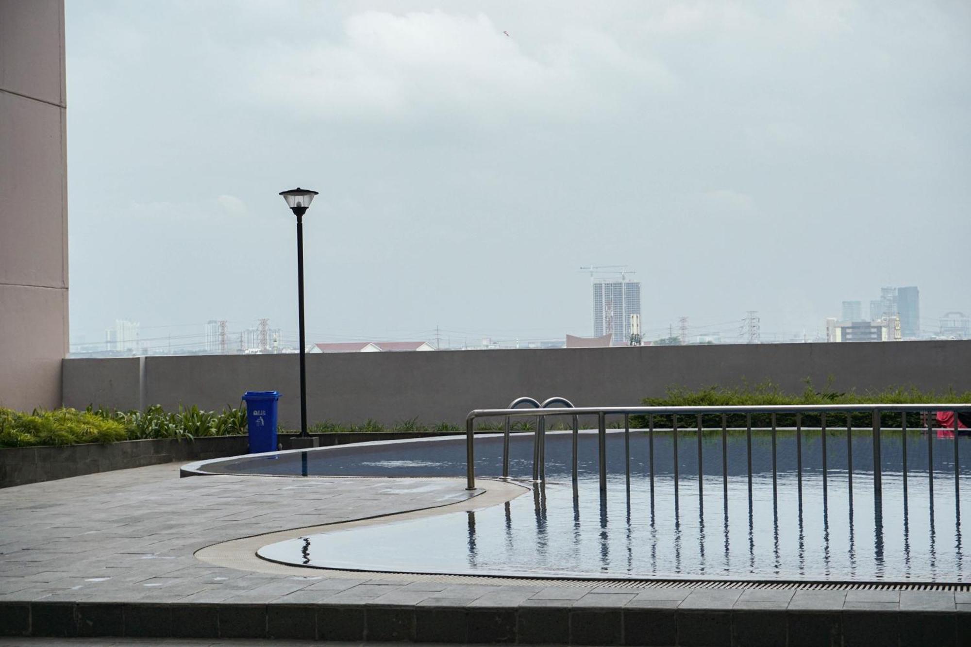 Apartment And Cozy 1br Sentraland Cengkareng By Travelio Jakarta