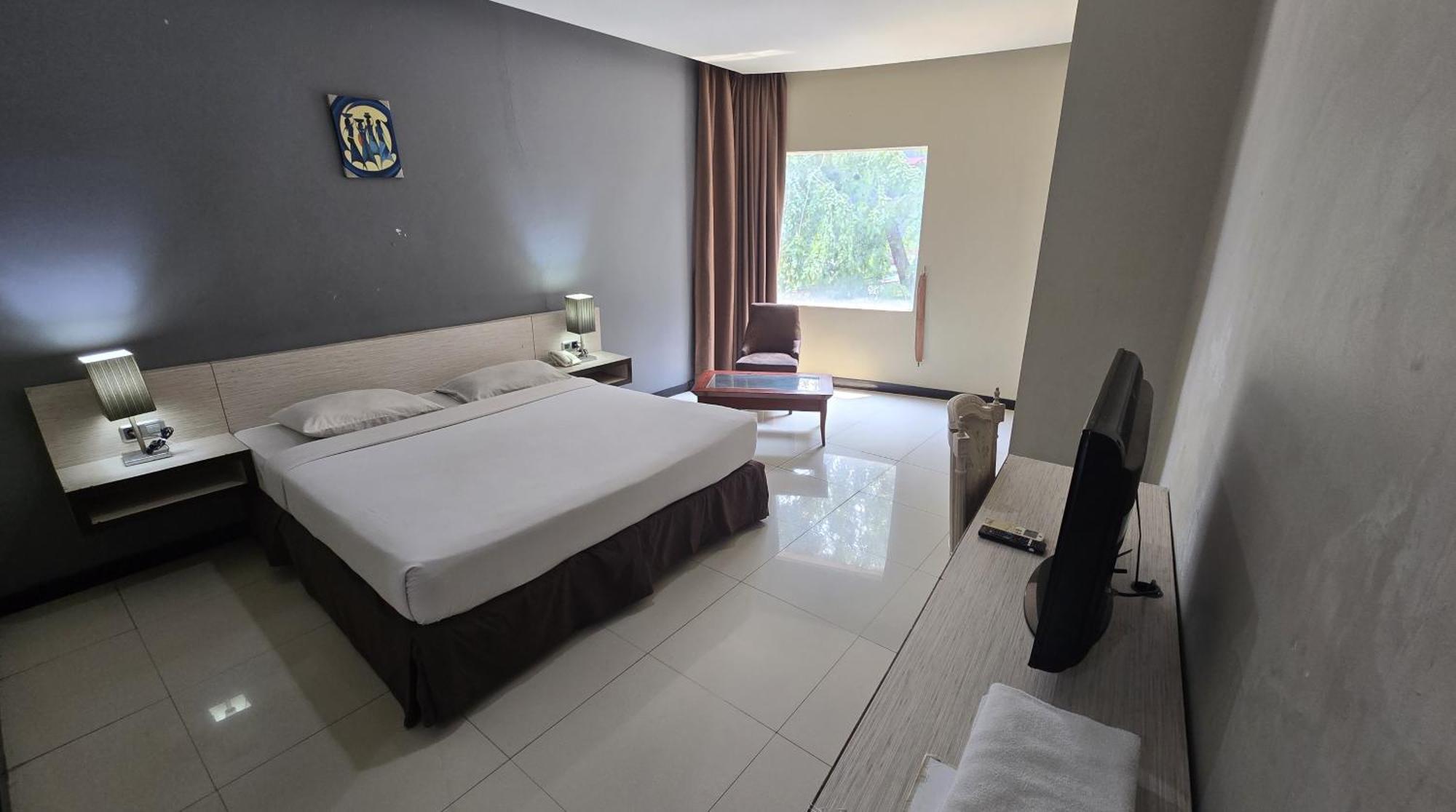 N3 Zainul Arifin 2* Jakarta