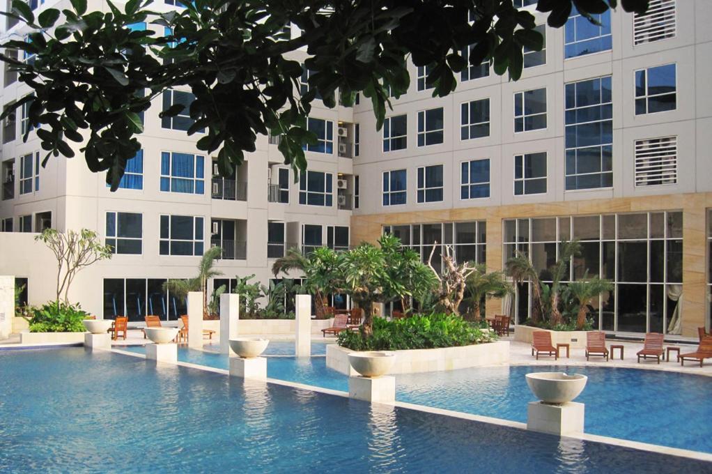 2 Bed Casa Grande Mall Kota Kasablanka By Travelibu Apartment