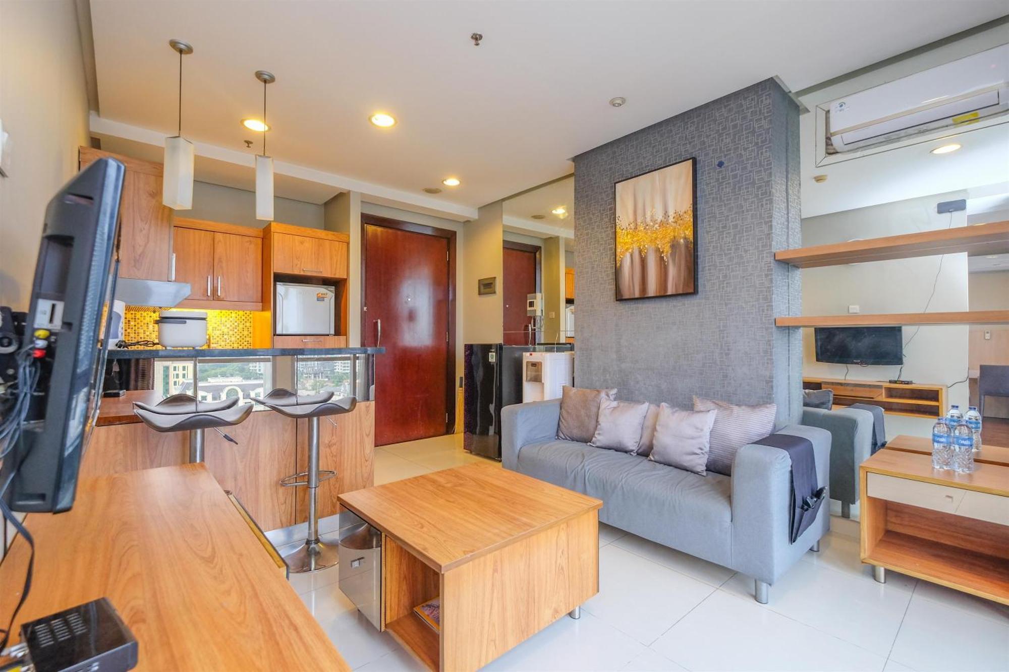 Exclusive And Comfy Kemang Mansion By Travelio * Jakarta