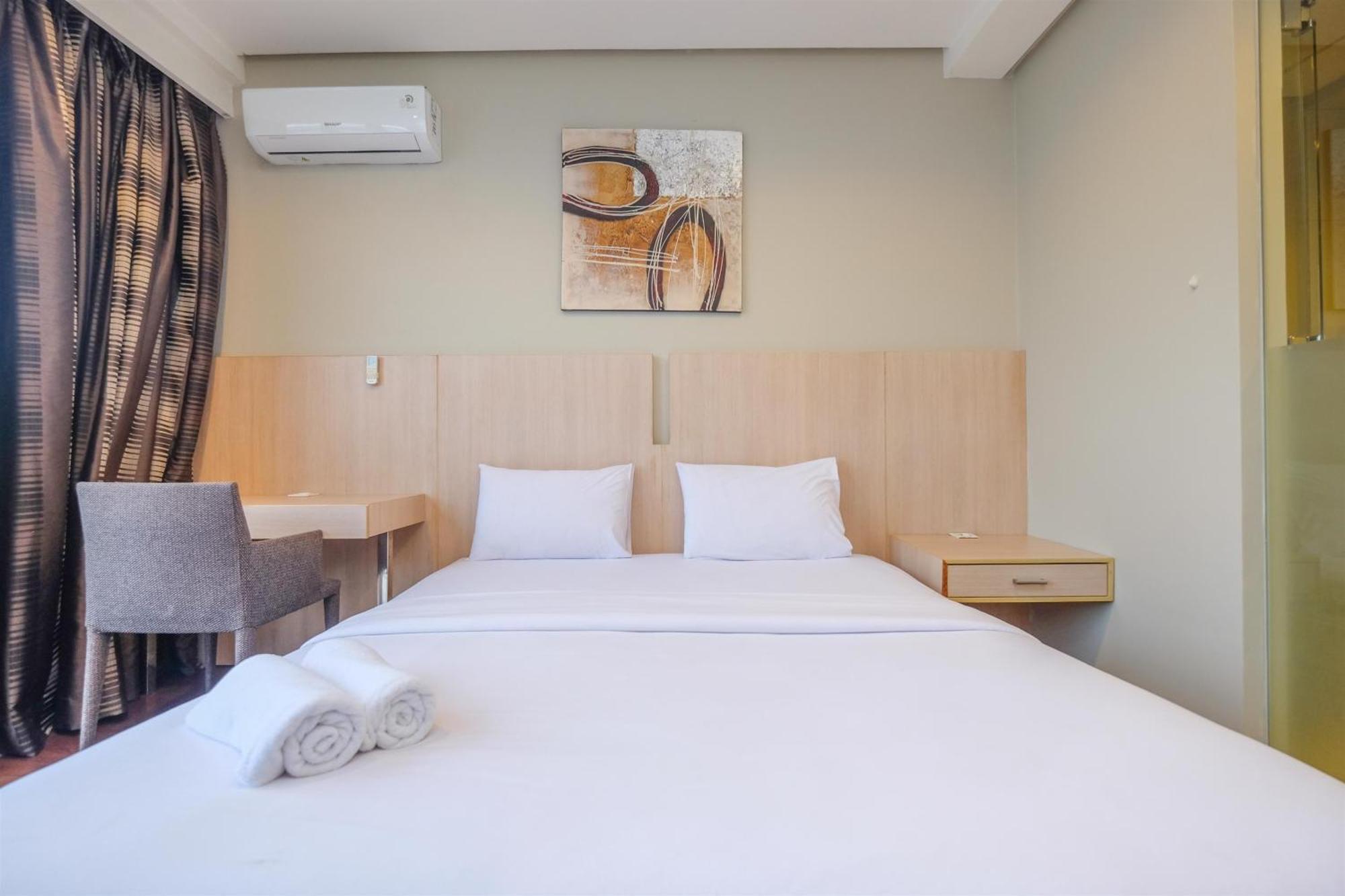 Exclusive And Comfy Kemang Mansion By Travelio * Jakarta