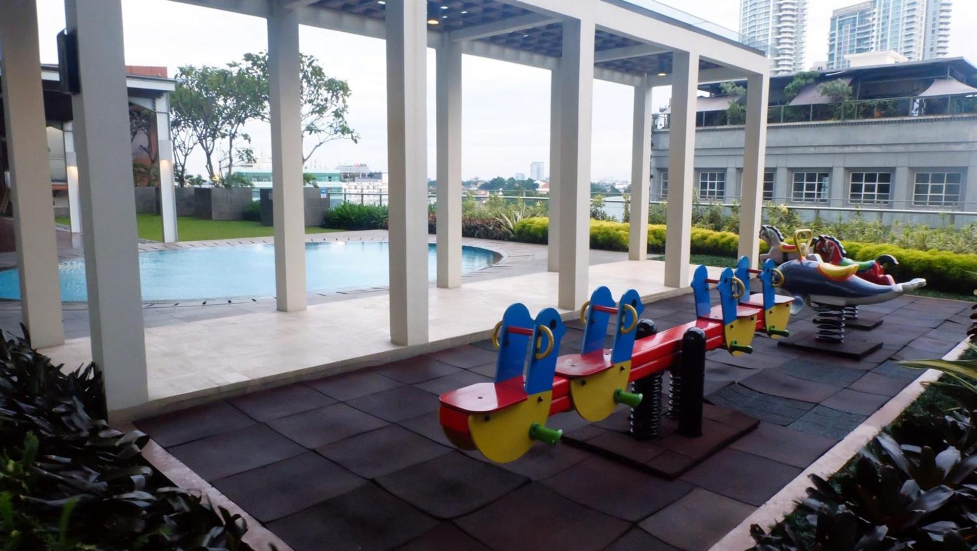 Exclusive And Comfy Kemang Mansion By Travelio Jakarta