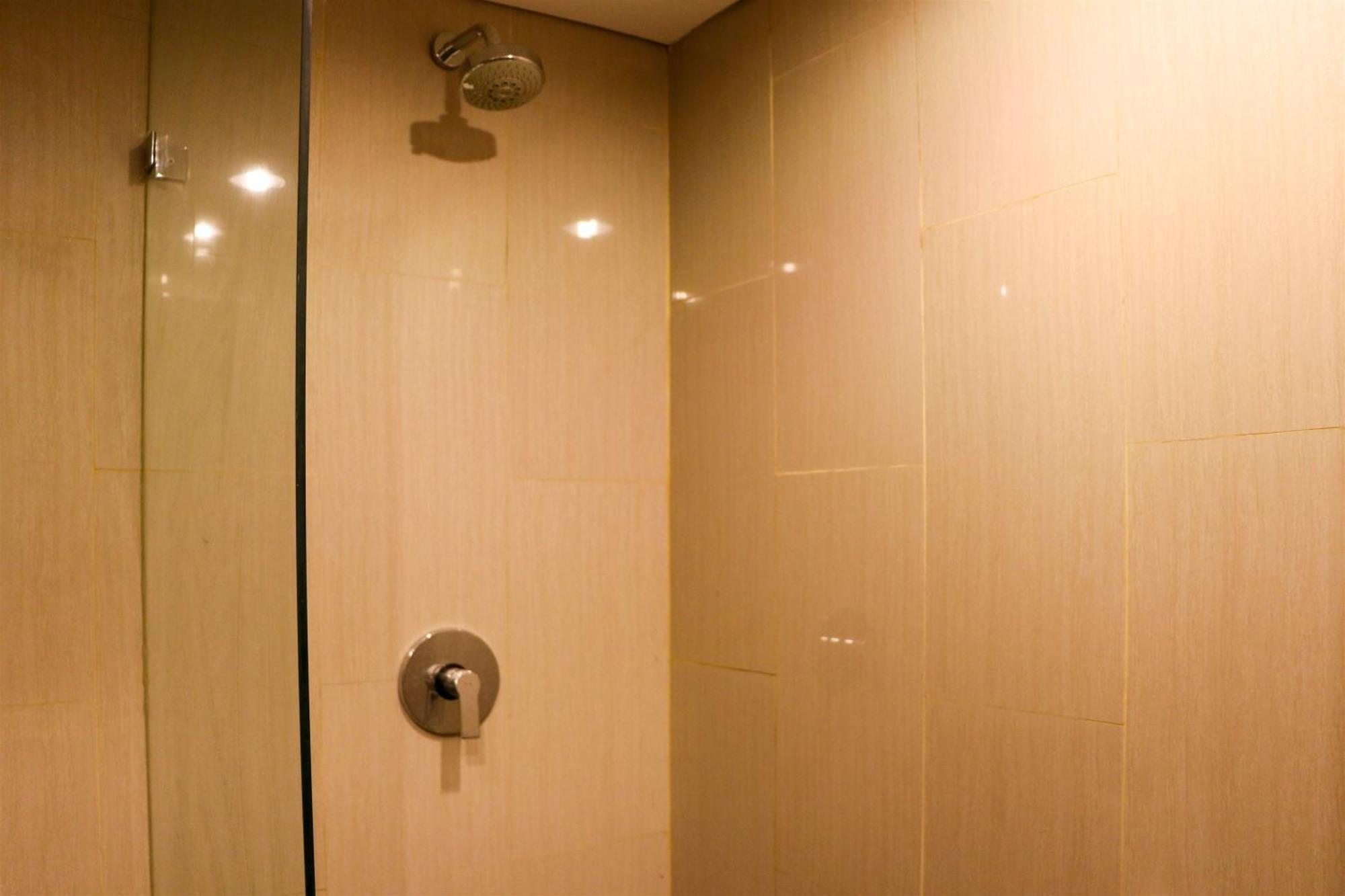 Fancy And 1br At H By Travelio Apartment Jakarta