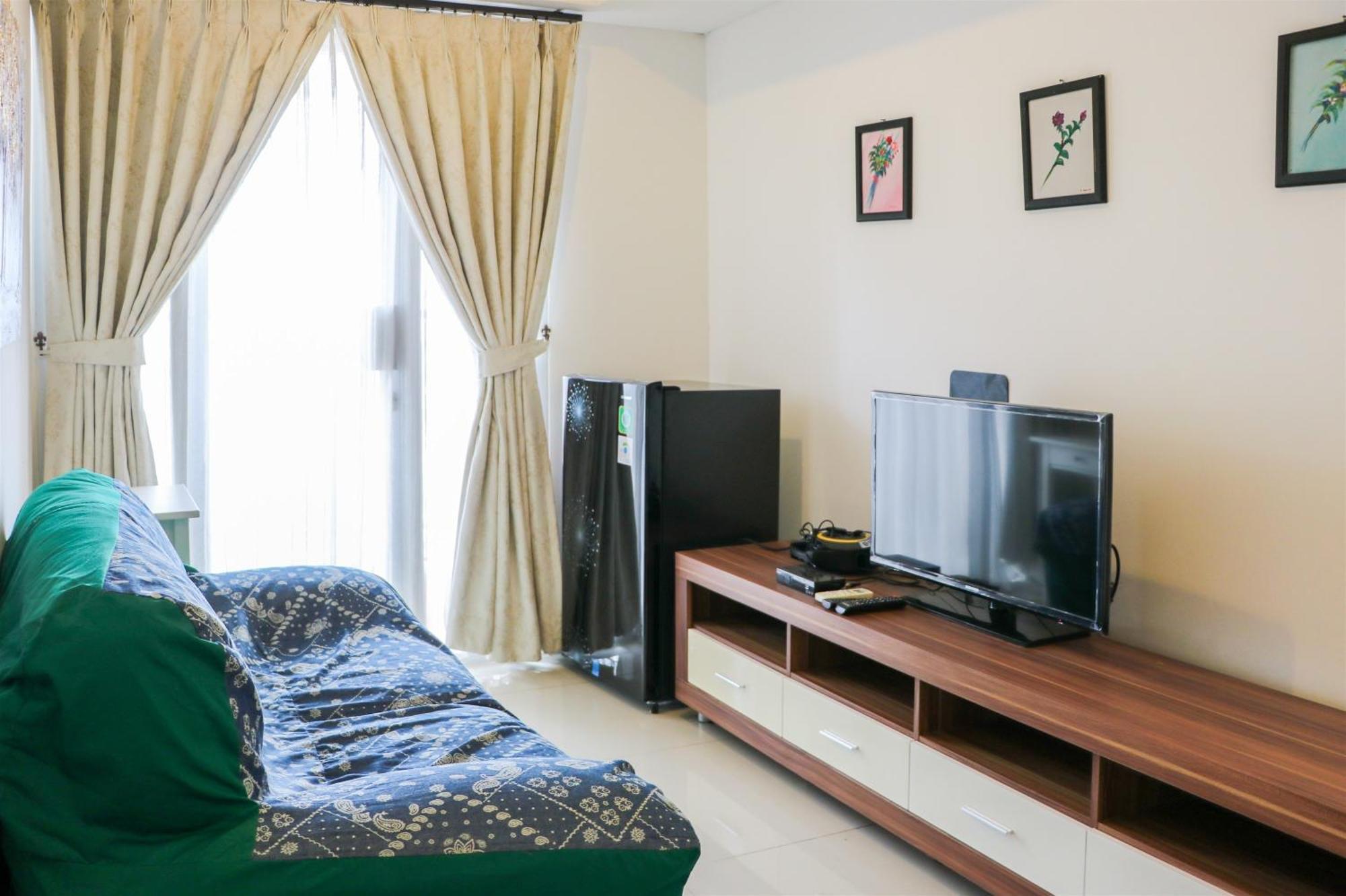 Fancy And 1br At H By Travelio Jakarta