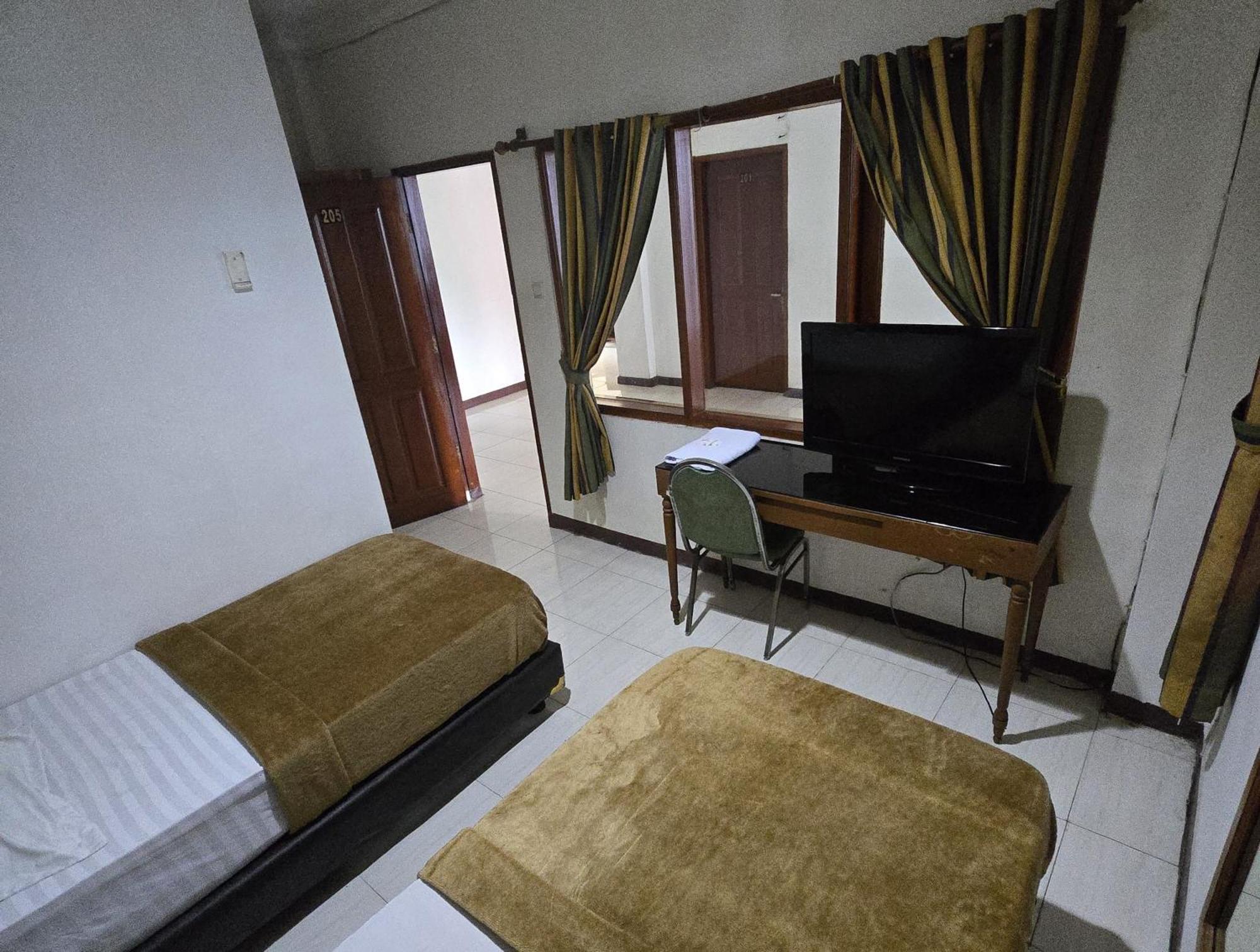 Hotel Maxim Kwitang 2*