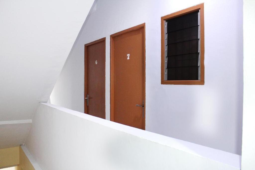 Khách sạn Oyo 176 Virgo 2*
