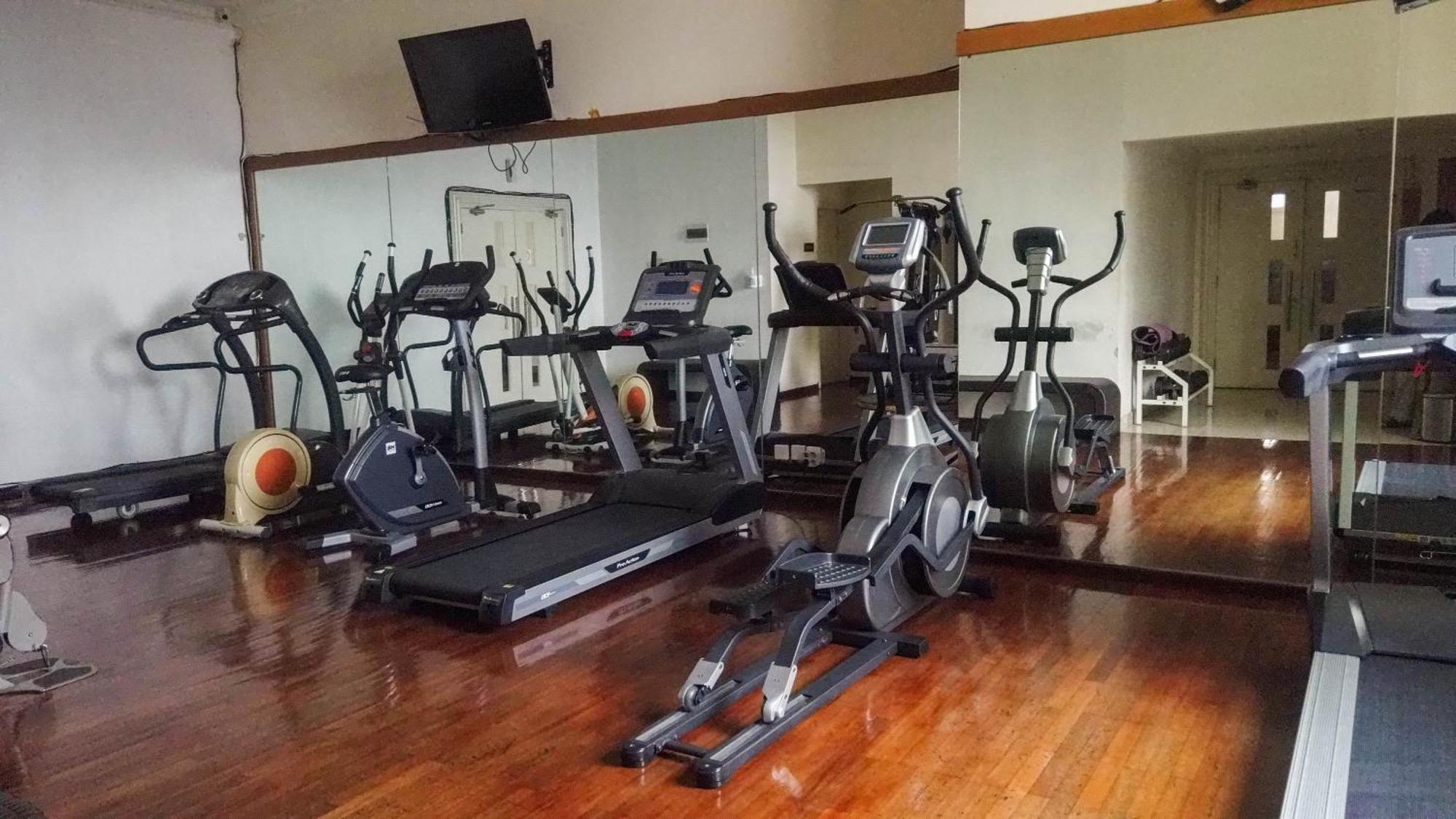 Apartment Comfort And Strategic 1br At The Boulevard By Travelio *