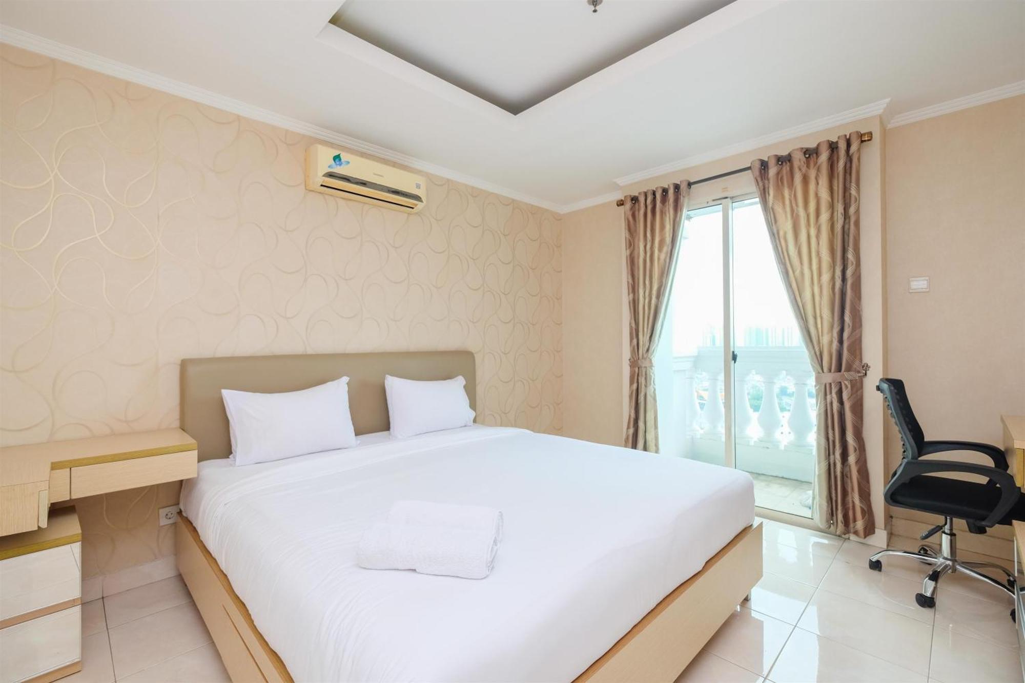 Comfort And Strategic 1br At The Boulevard By Travelio * Jacarta
