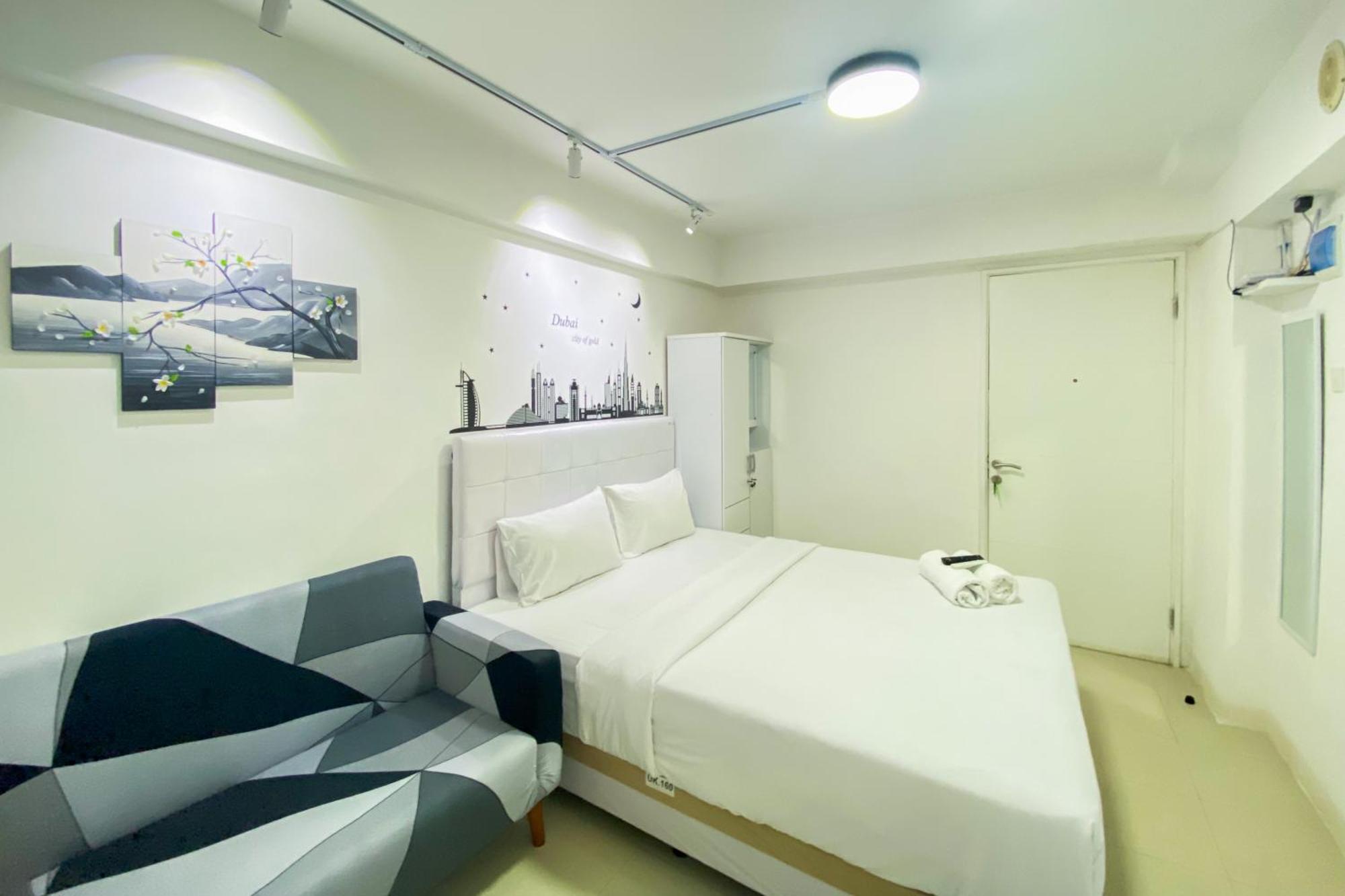 Apartemen Modern Design And Cozy At Bassura By Travelio