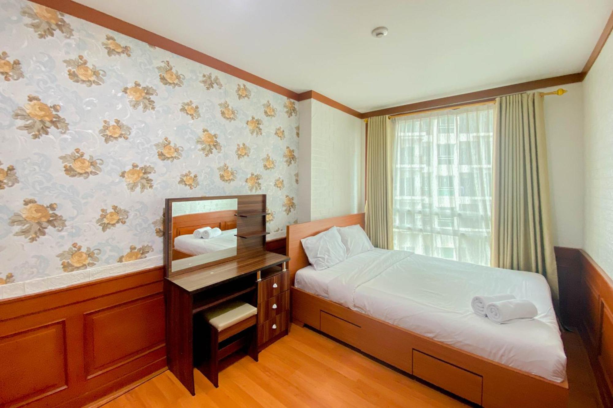 Comfy And Minimalist 1br At Woodland Park By Travelio Apartment Jakarta