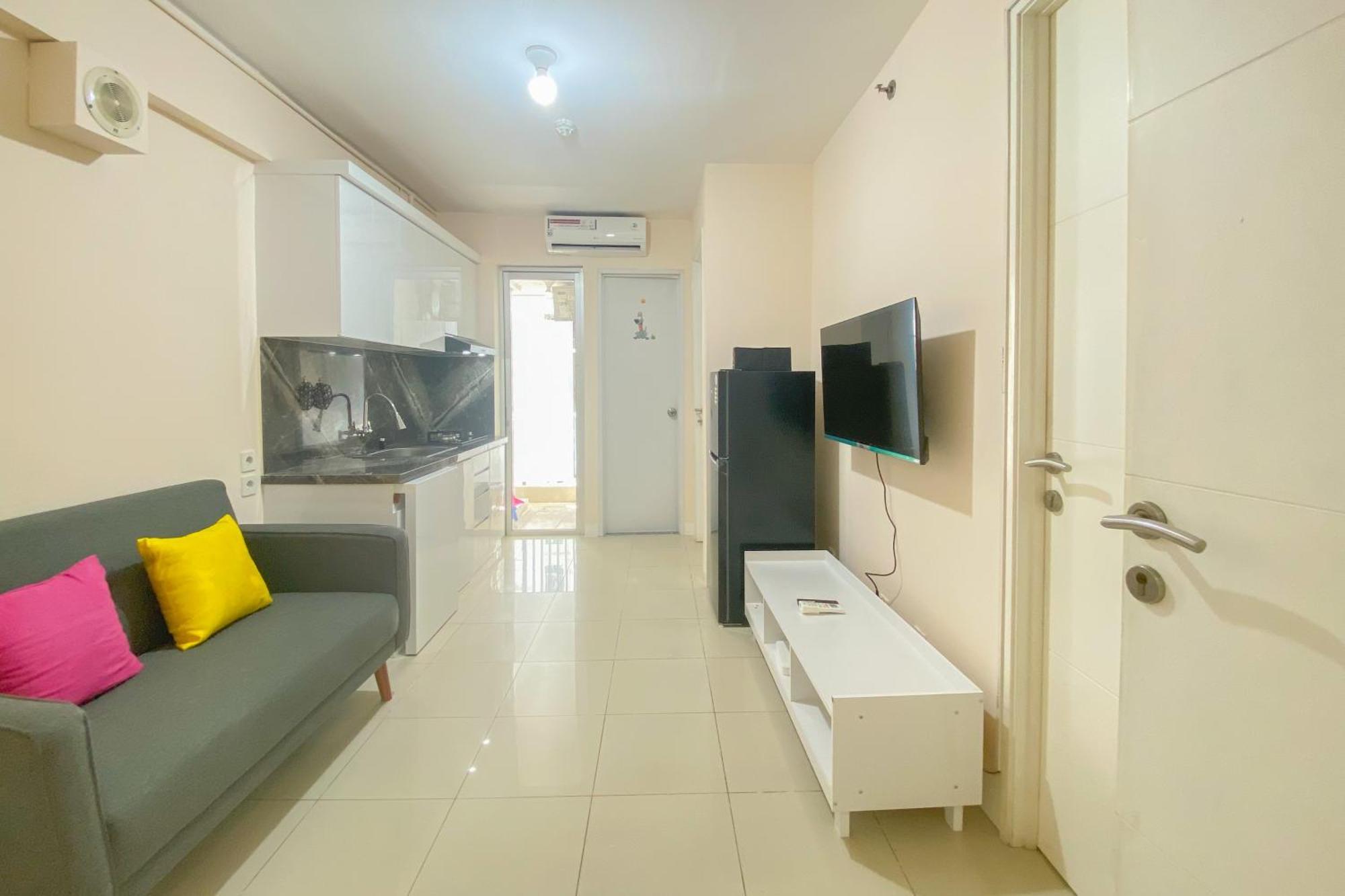 Apartment Minimalist And Good 2br At Bassura By Travelio *