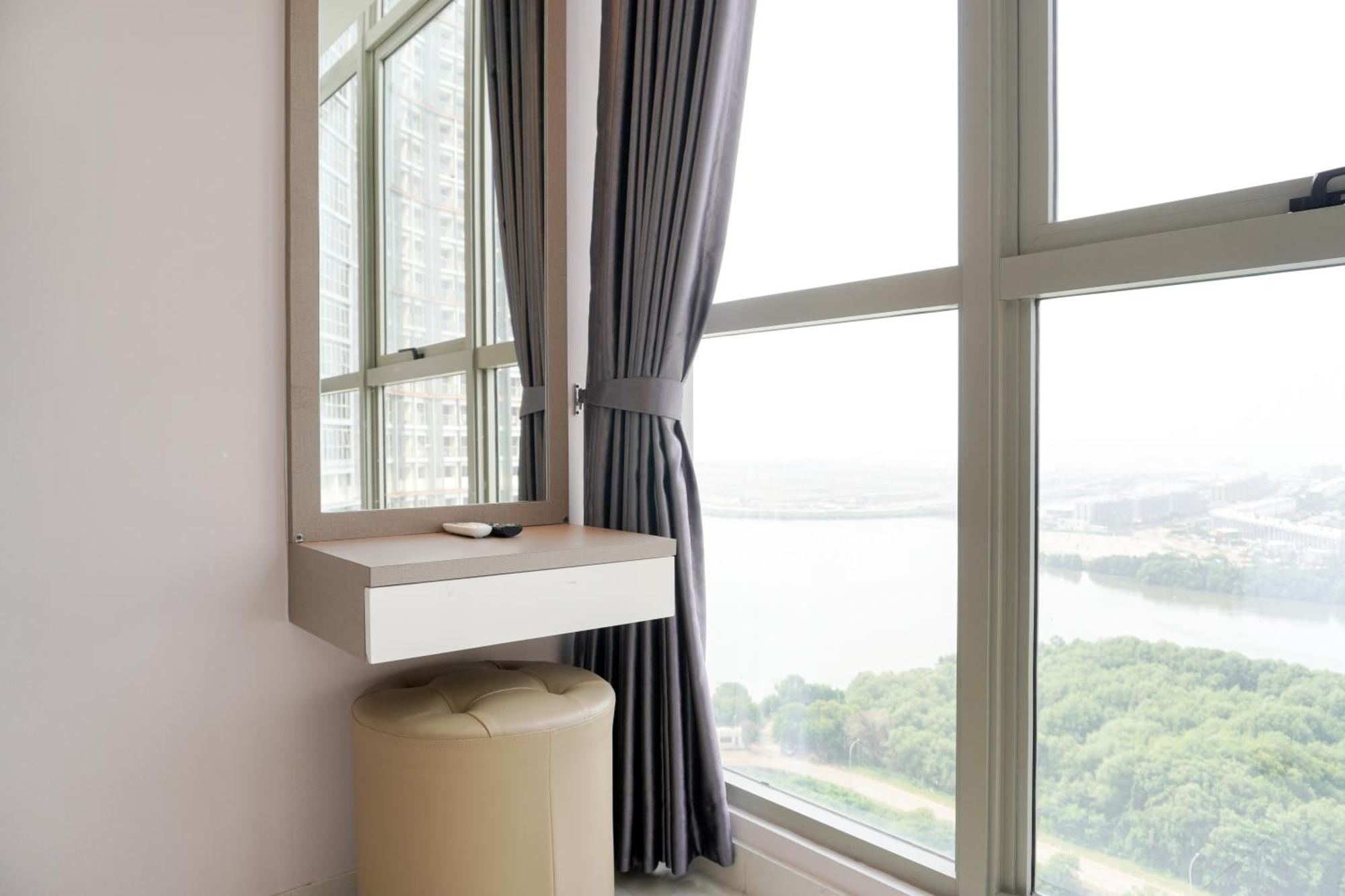 Spacious And Comfort 3br At Gold Coast By Travelio *