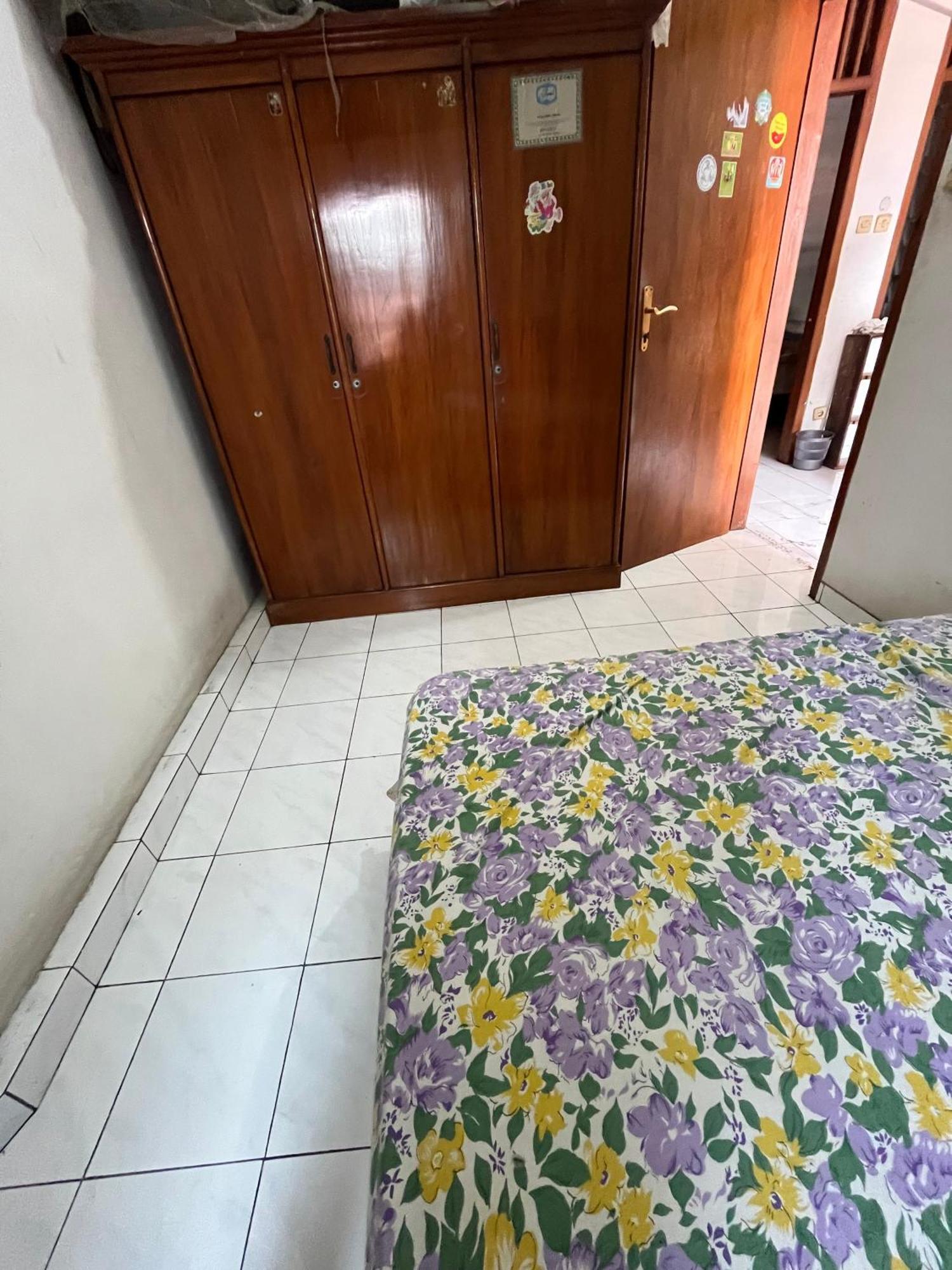 Spot On 94142 Al Fatih Syariah 2 Hotel Jakarta