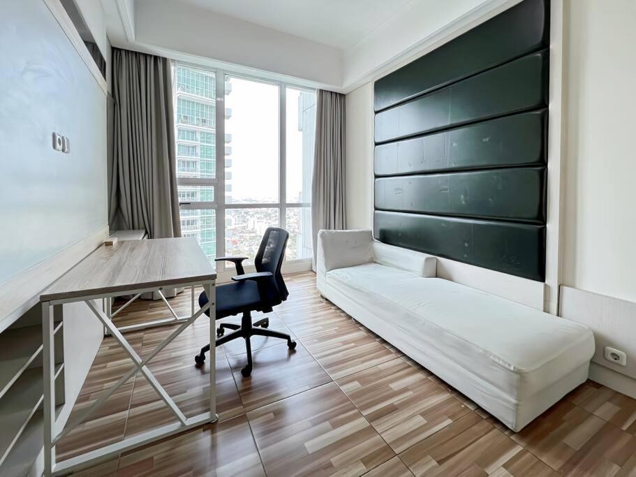 Luxury 3br Kemang Village With Netflix, Wifi, Pool By 2ndhome