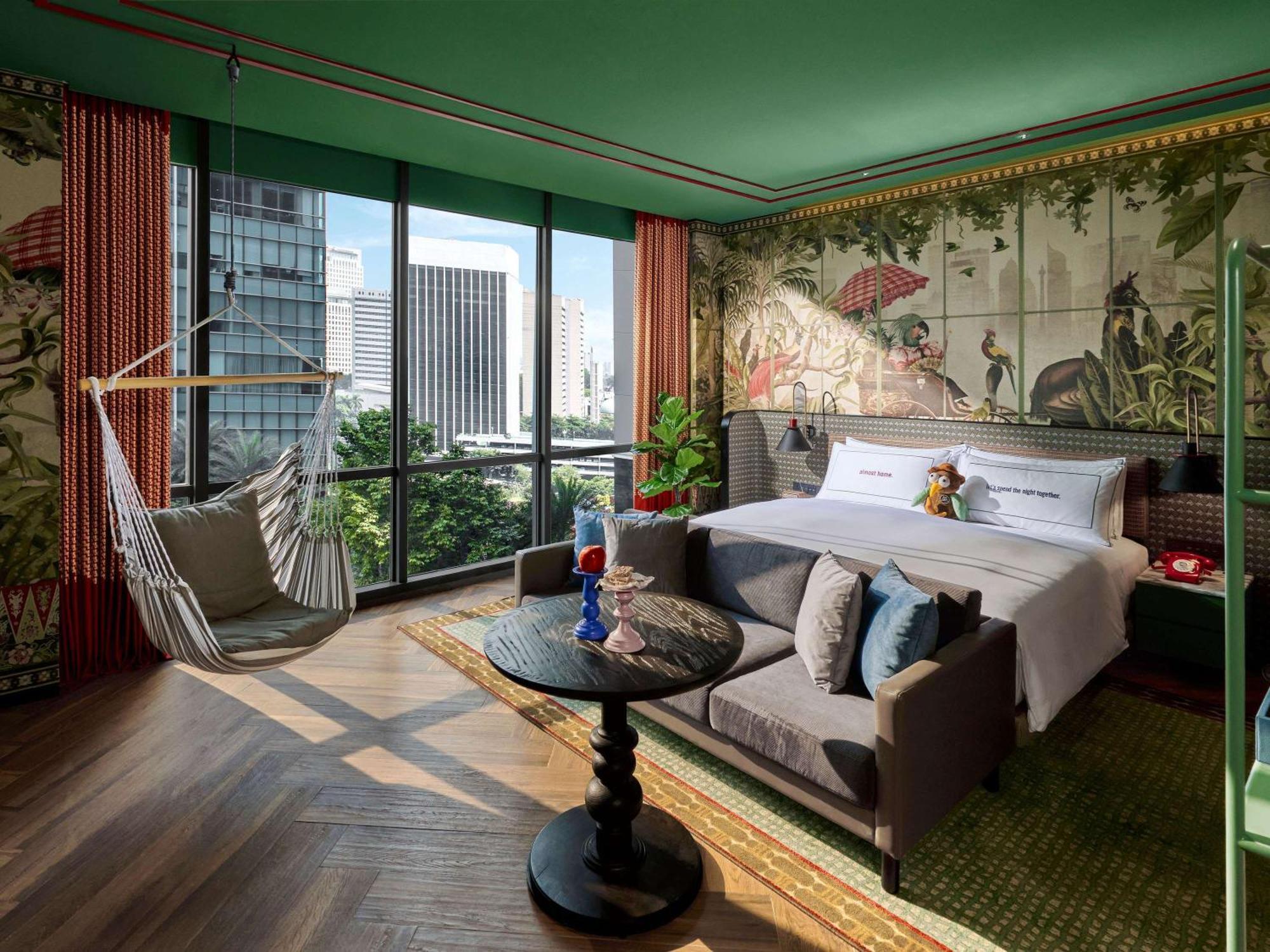 Hotel 25hours The Oddbird Jakarta