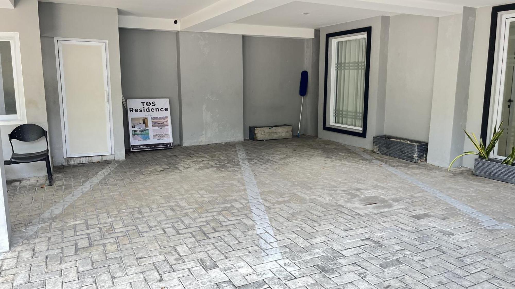 Tos Jakarta