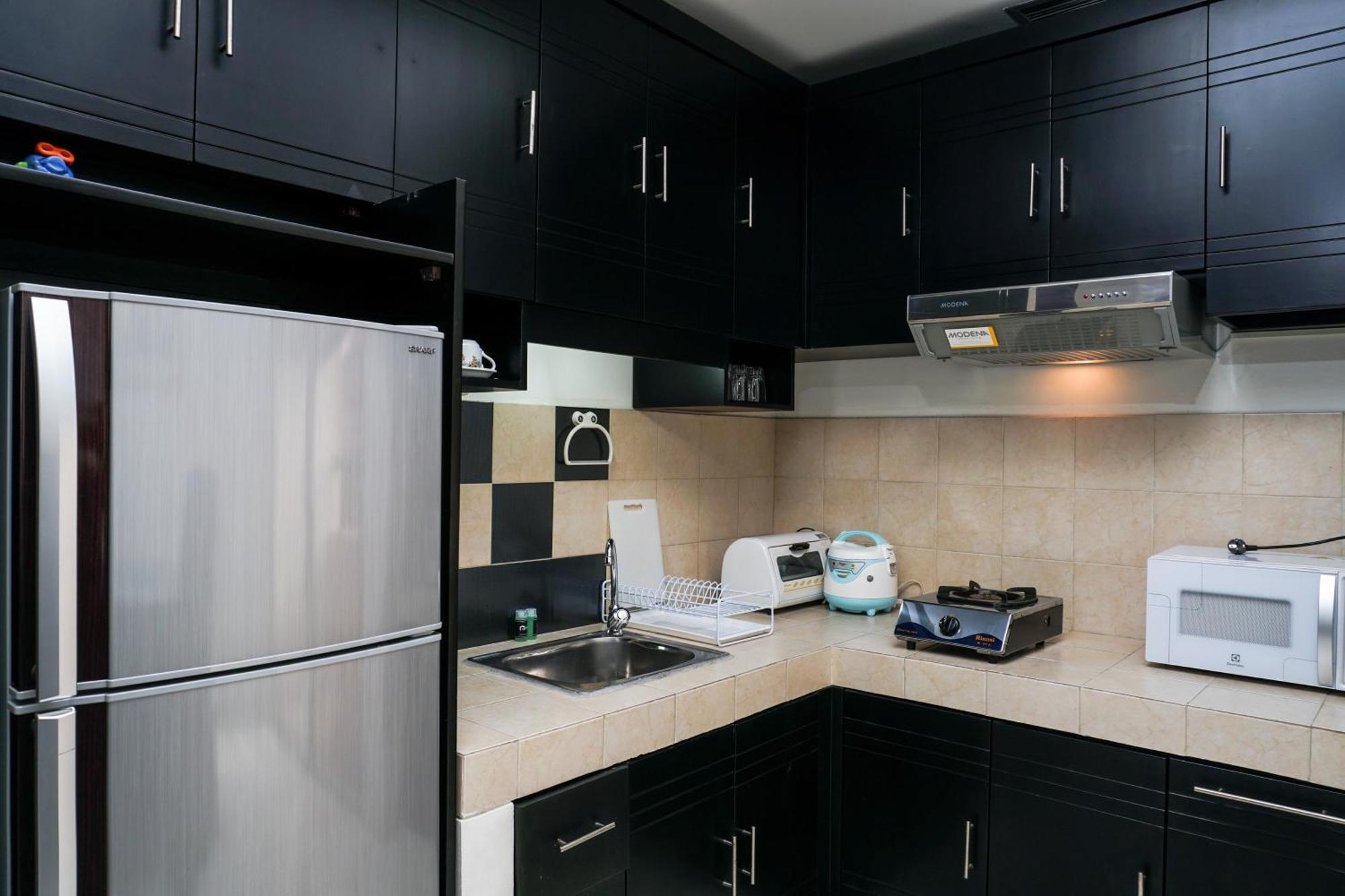 2br With Study Seaview At Marina Ancol By Travelio Jakarta