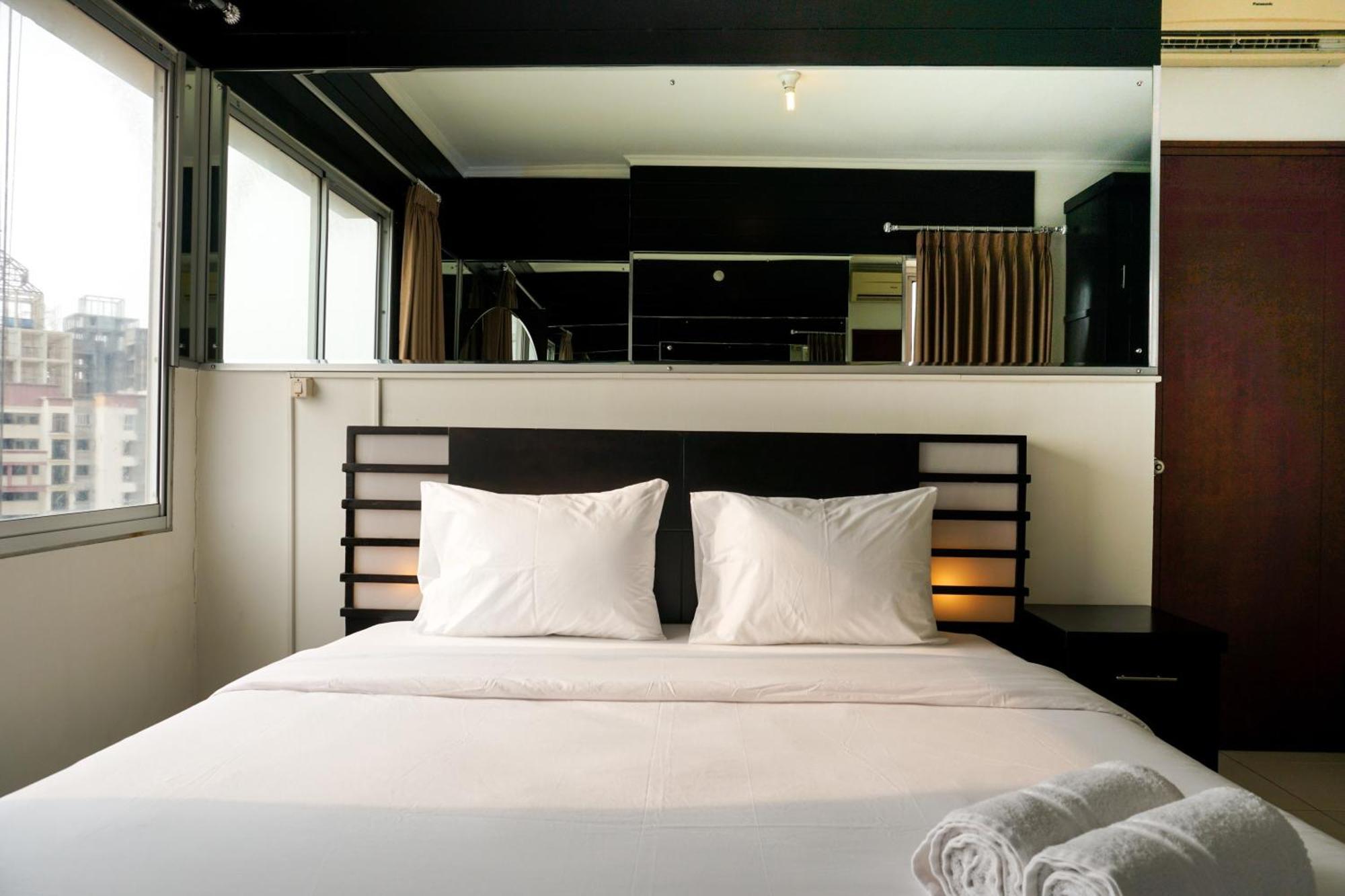 2br With Study Seaview At Marina Ancol By Travelio Jakarta