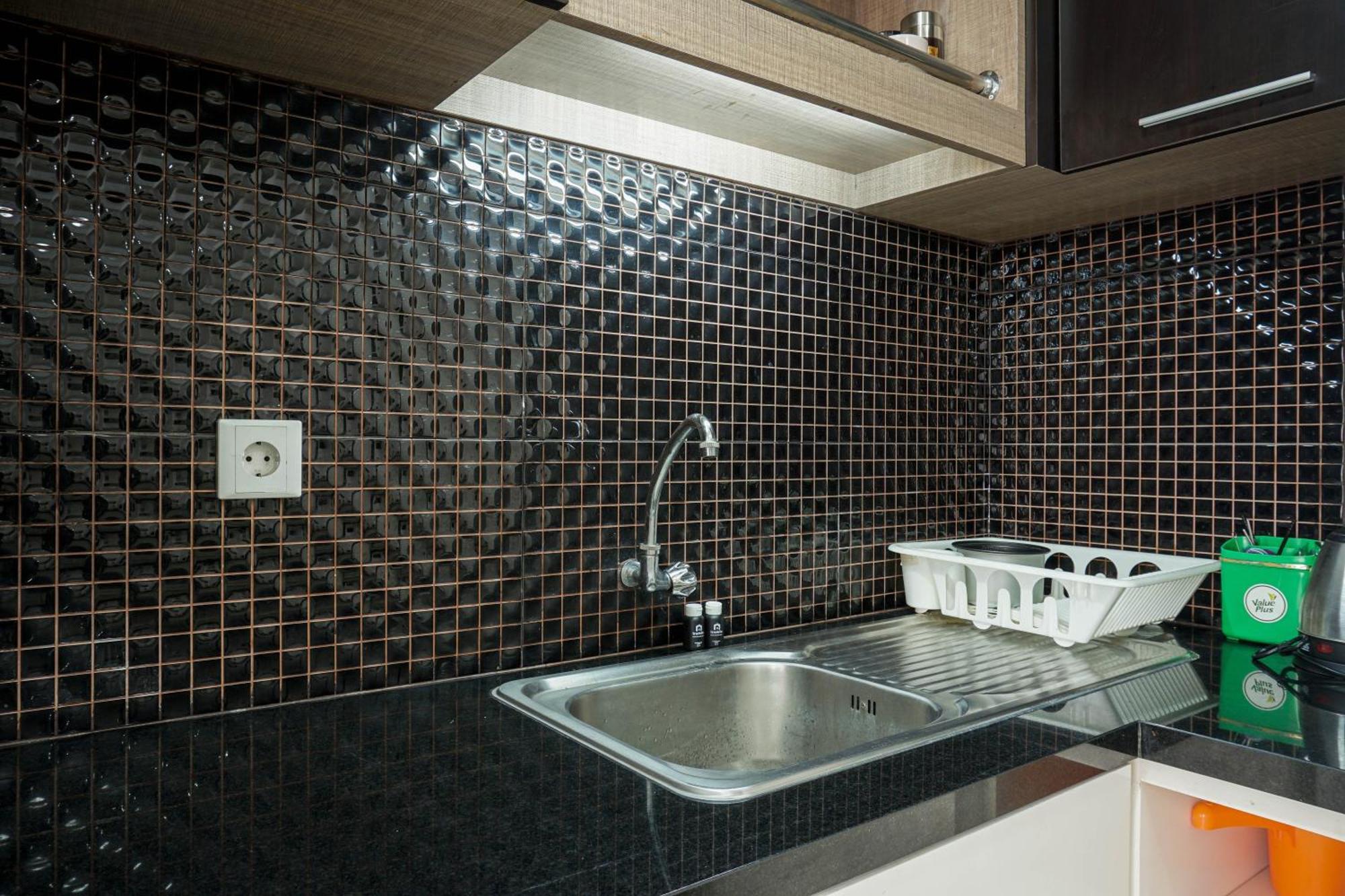 Spacious 3br Ambassade Kuningan By Travelio Apartment