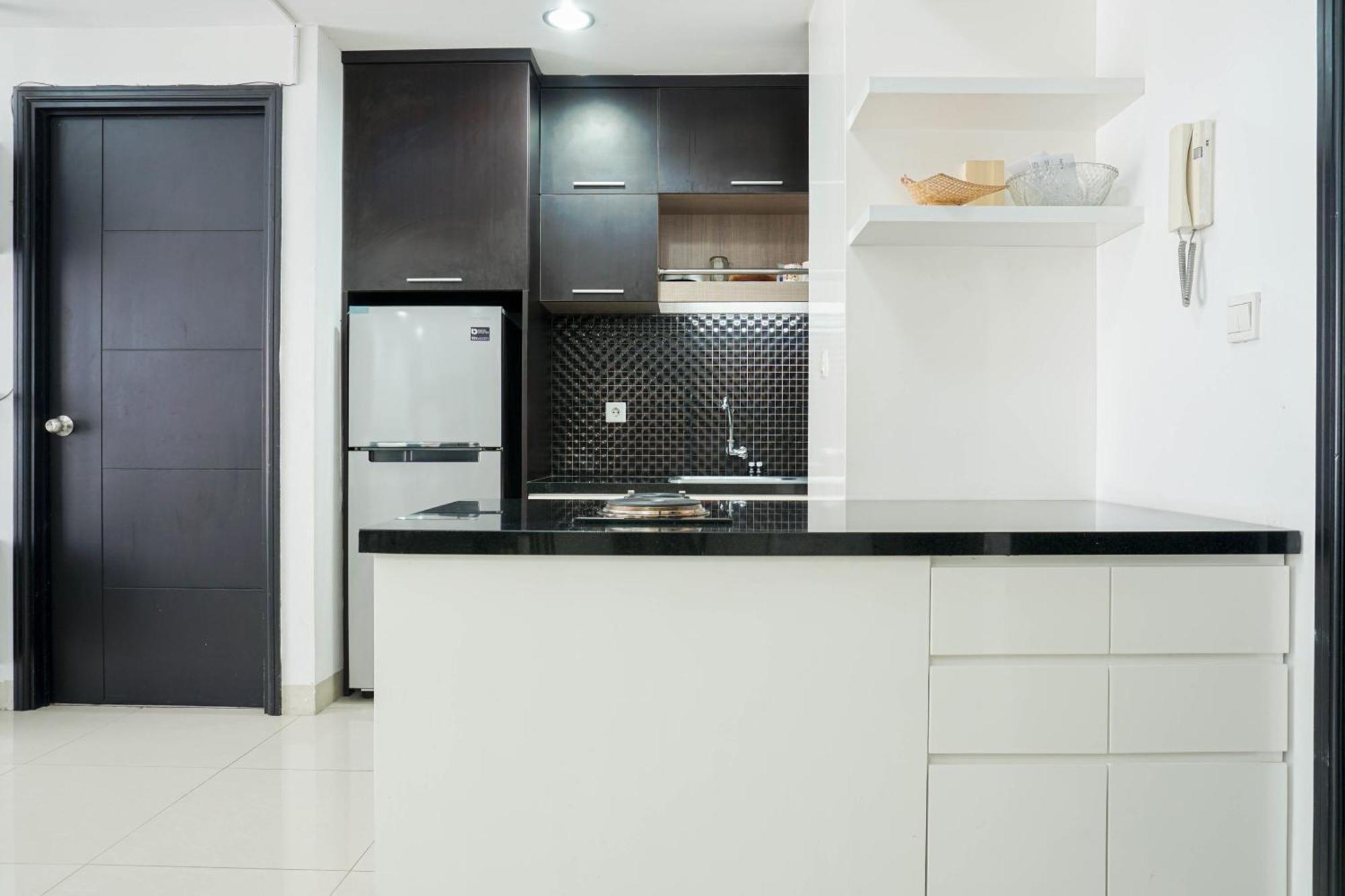Apartment Spacious 3br Ambassade Kuningan By Travelio